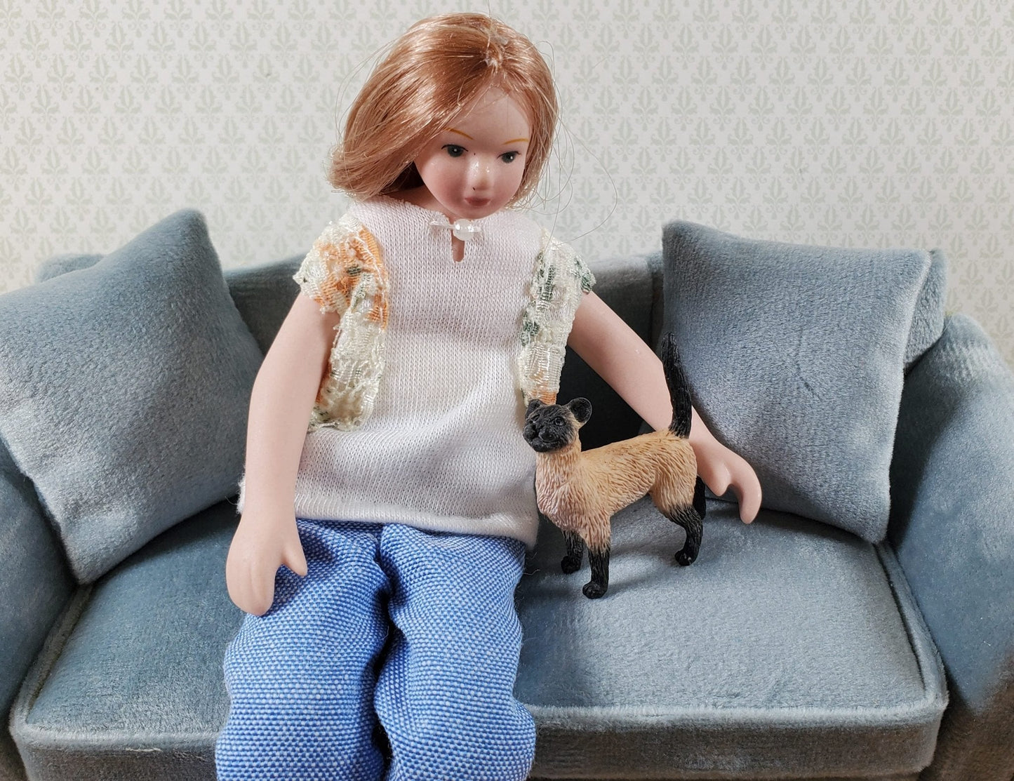Dollhouse Kitten Siamese Kitty Cat Standing Tail Up 1:12 Scale Miniature Pet - Miniature Crush