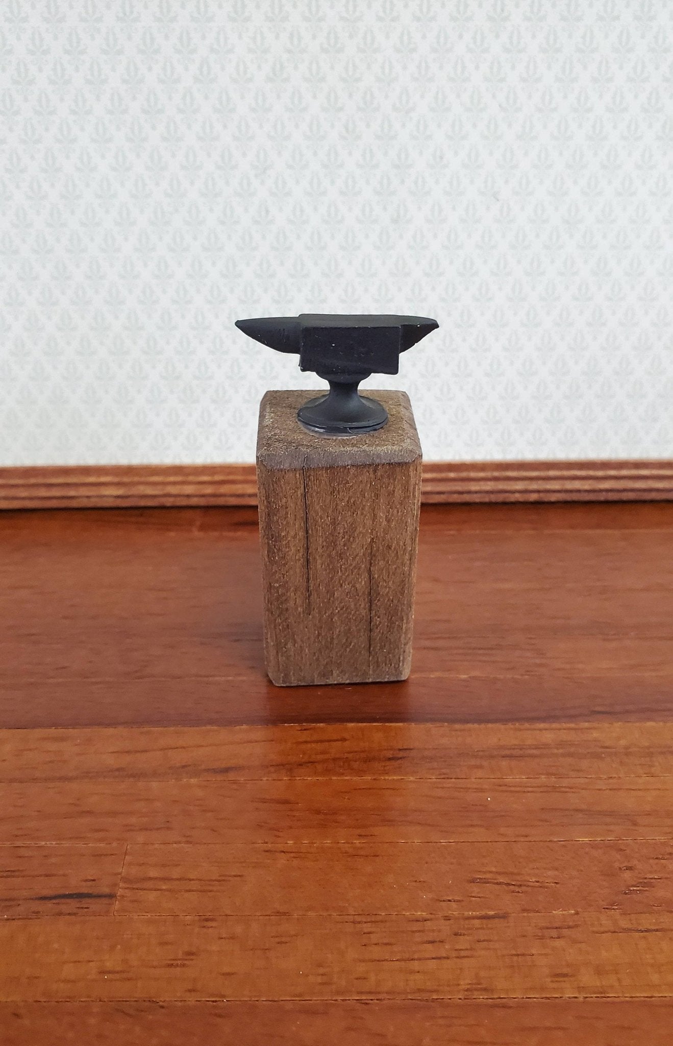 Dollhouse Miniature Anvil on Wood Beam Block Sir Thomas Thumb 1:12 Scale Tool - Miniature Crush