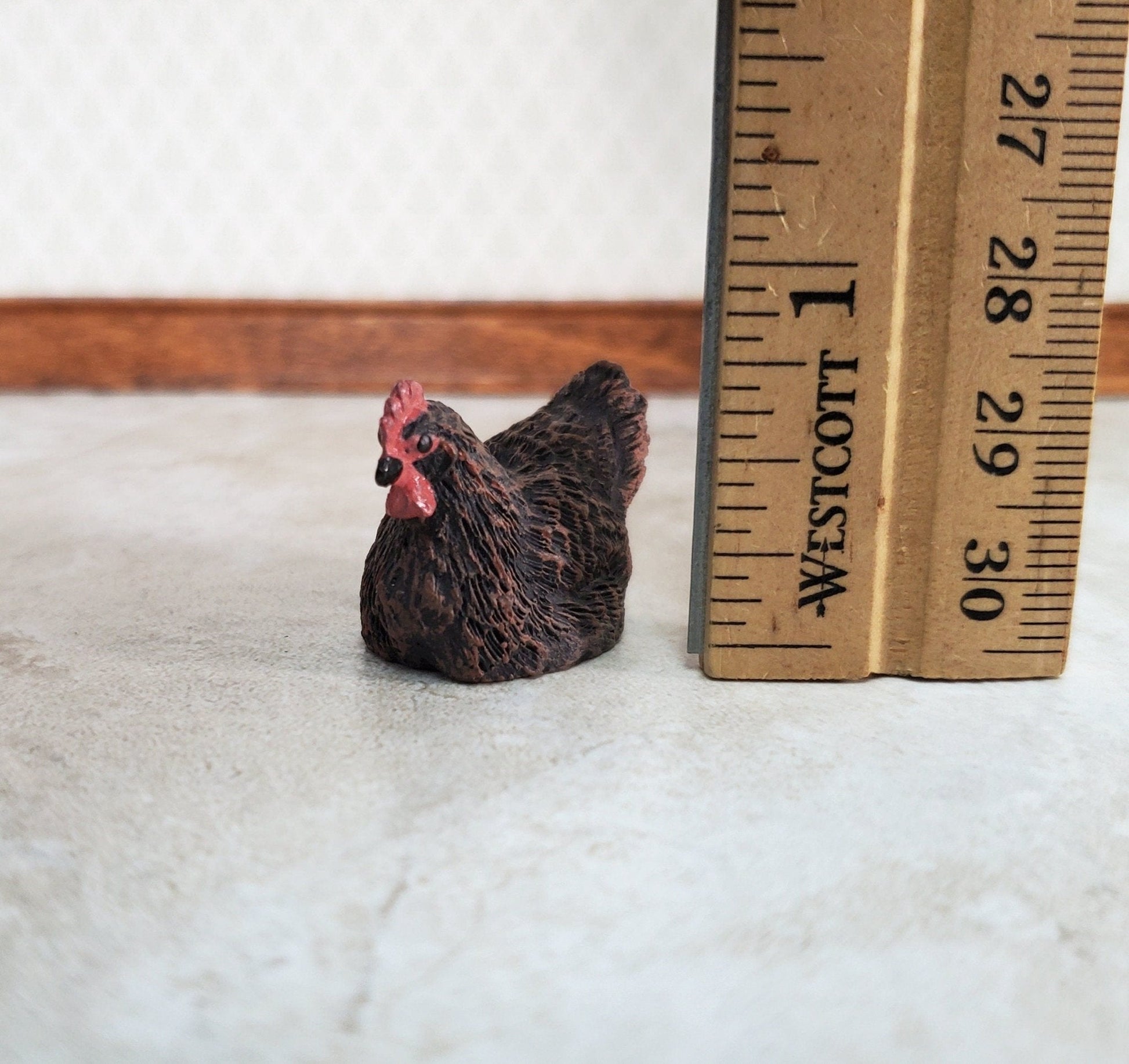 Dollhouse Miniature Chicken Hen Brown Sitting Cast Resin 1:12 Scale Pet Farm - Miniature Crush