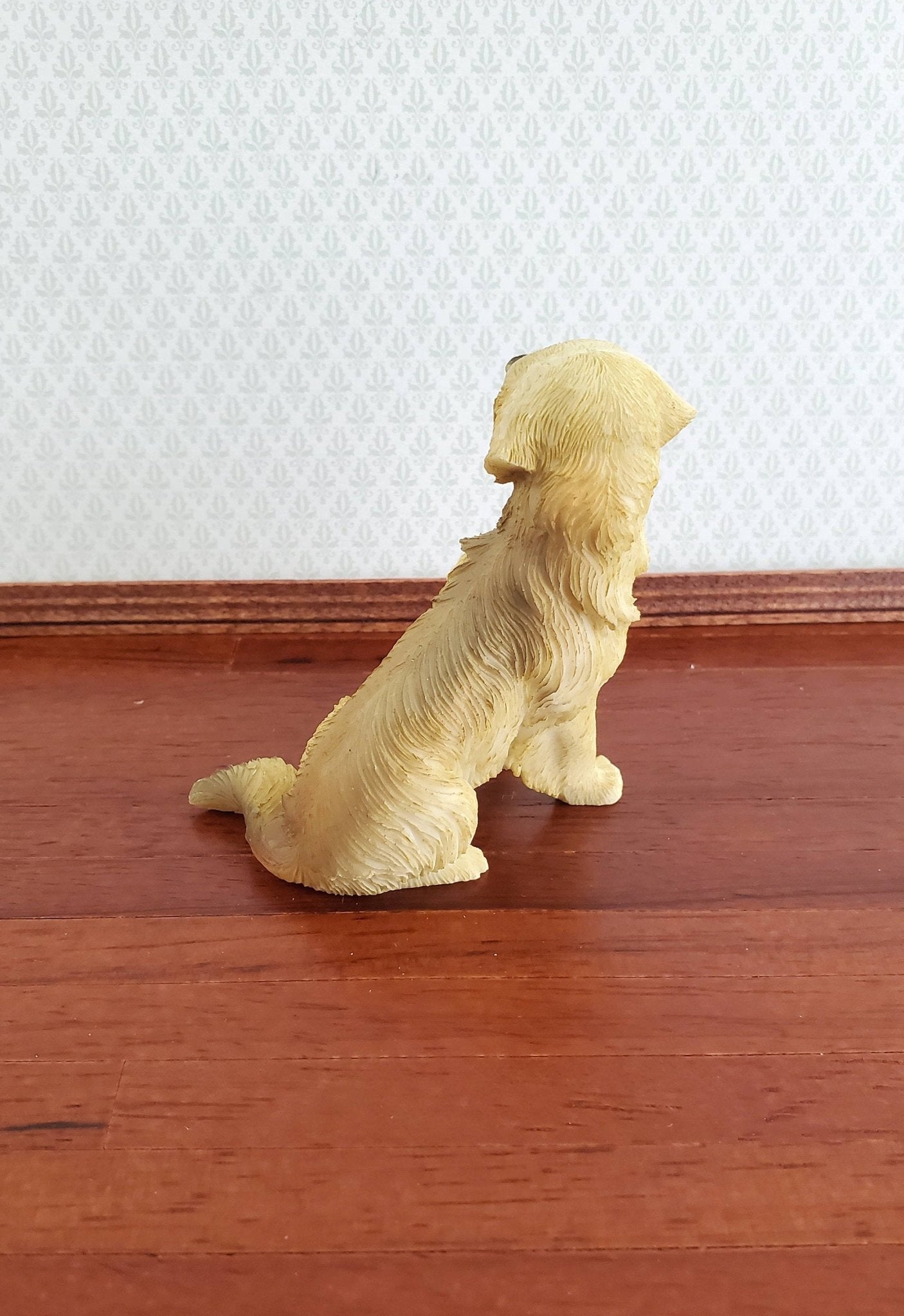 Dollhouse Miniature Dog Golden Retriever 1:12 Scale Animal Pet Resin - Miniature Crush