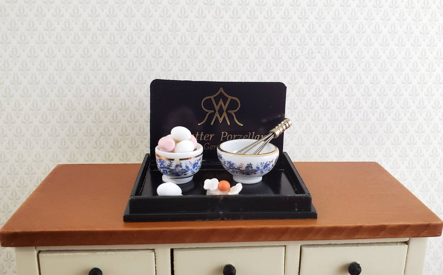 Dollhouse Miniature Eggs & Whisk in Mixing Bowls Reutter Porcelain 1:12 Scale - Miniature Crush