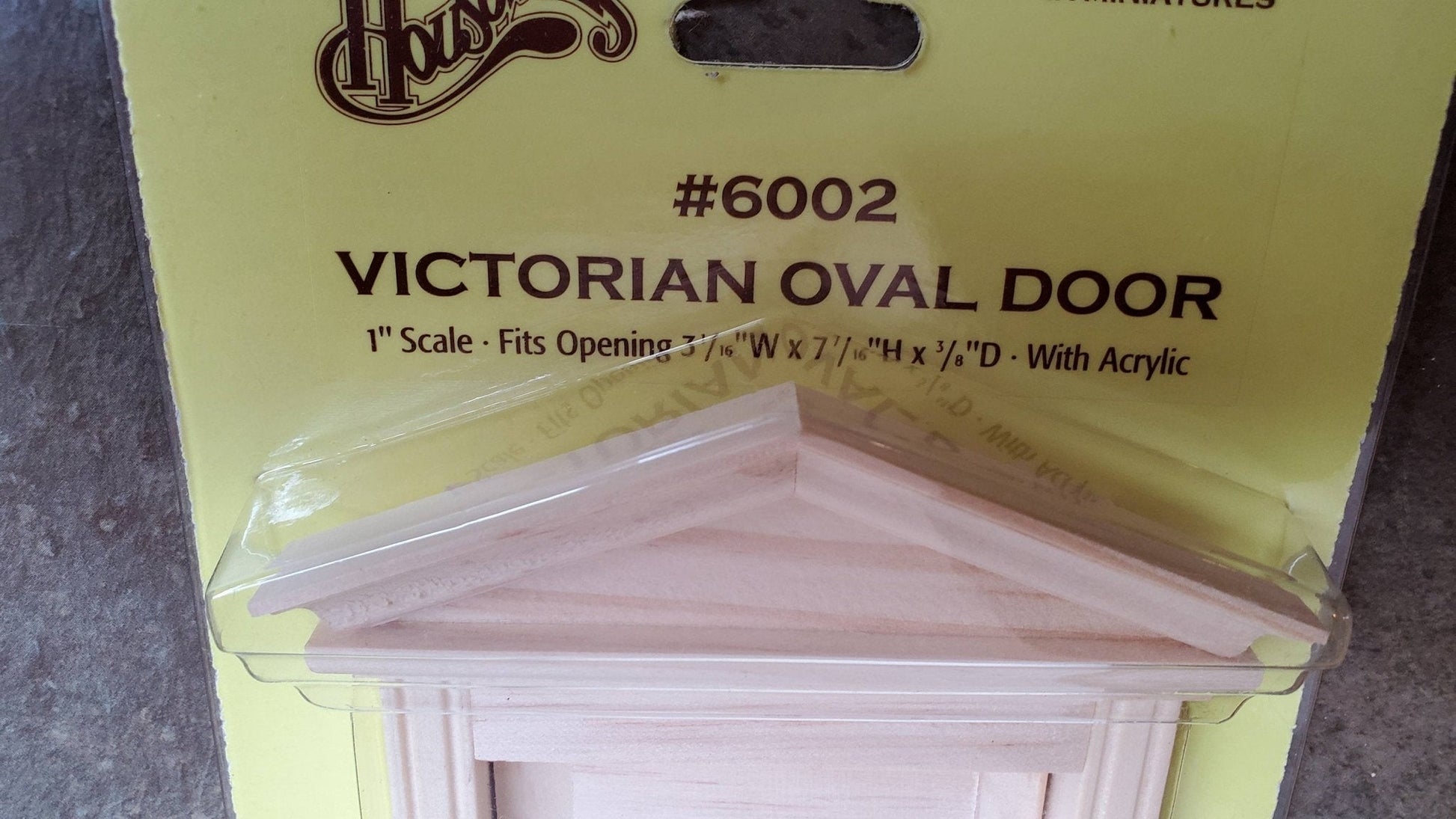 Dollhouse Miniature Exterior Door with Oval Window 1:12 Scale Houseworks 6002 - Miniature Crush