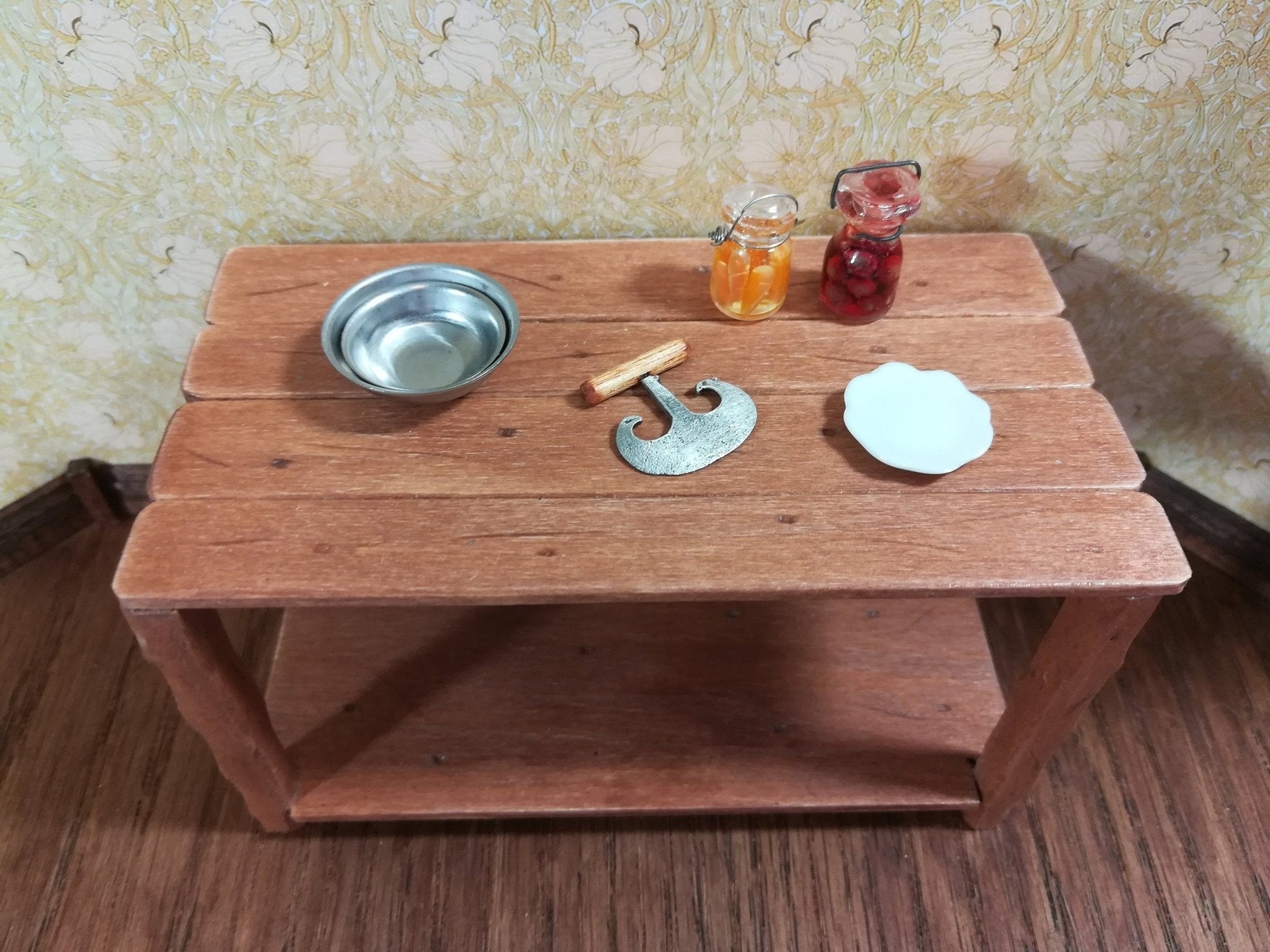 Dollhouse Miniature Food Chopper Sir Thomas Thumb 1:12 Scale Kitchen Utensil - Miniature Crush