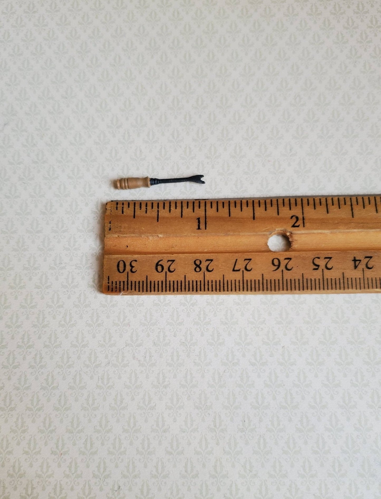 Dollhouse Miniature Garden Dandelion Weeder Gardening Tool 1:12 Scale Metal - Miniature Crush