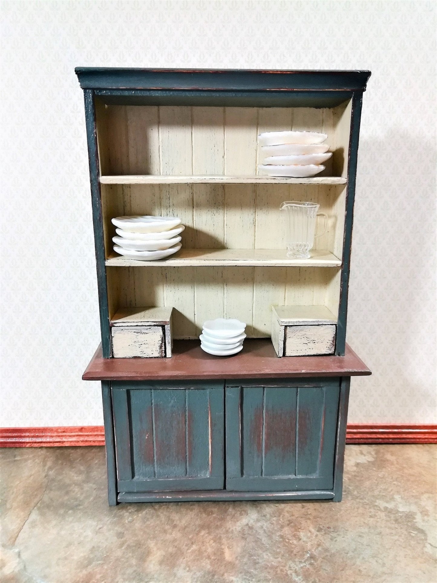 Dollhouse Miniature Glass Plates Fluted All White Ceramic x4 1:12 Scale 1" - Miniature Crush