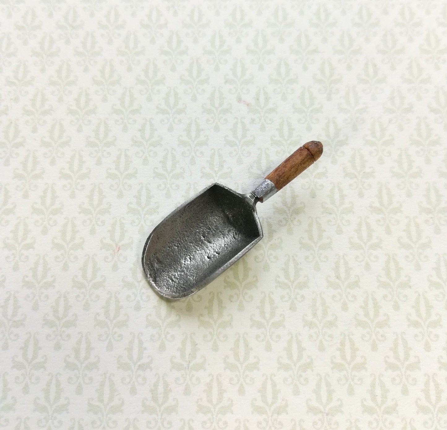Dollhouse Miniature Grain Scoop Sir Thomas Thumb 1:12 Scale for Rice or Flour - Miniature Crush