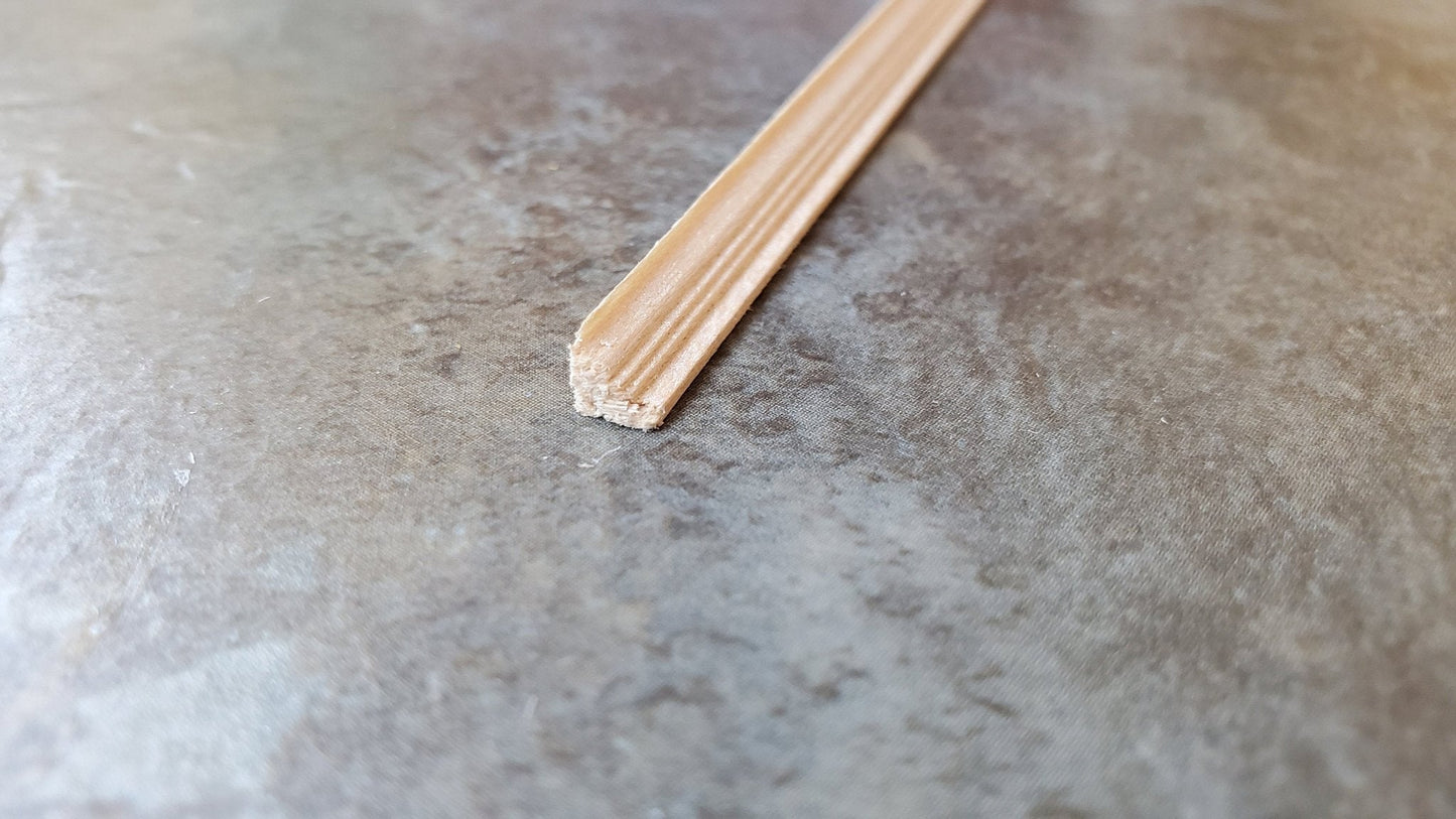 Dollhouse Miniature Half Scale Crown Cornice Molding Trim 3/16" wide x 18" long 1:24 Scale - Miniature Crush