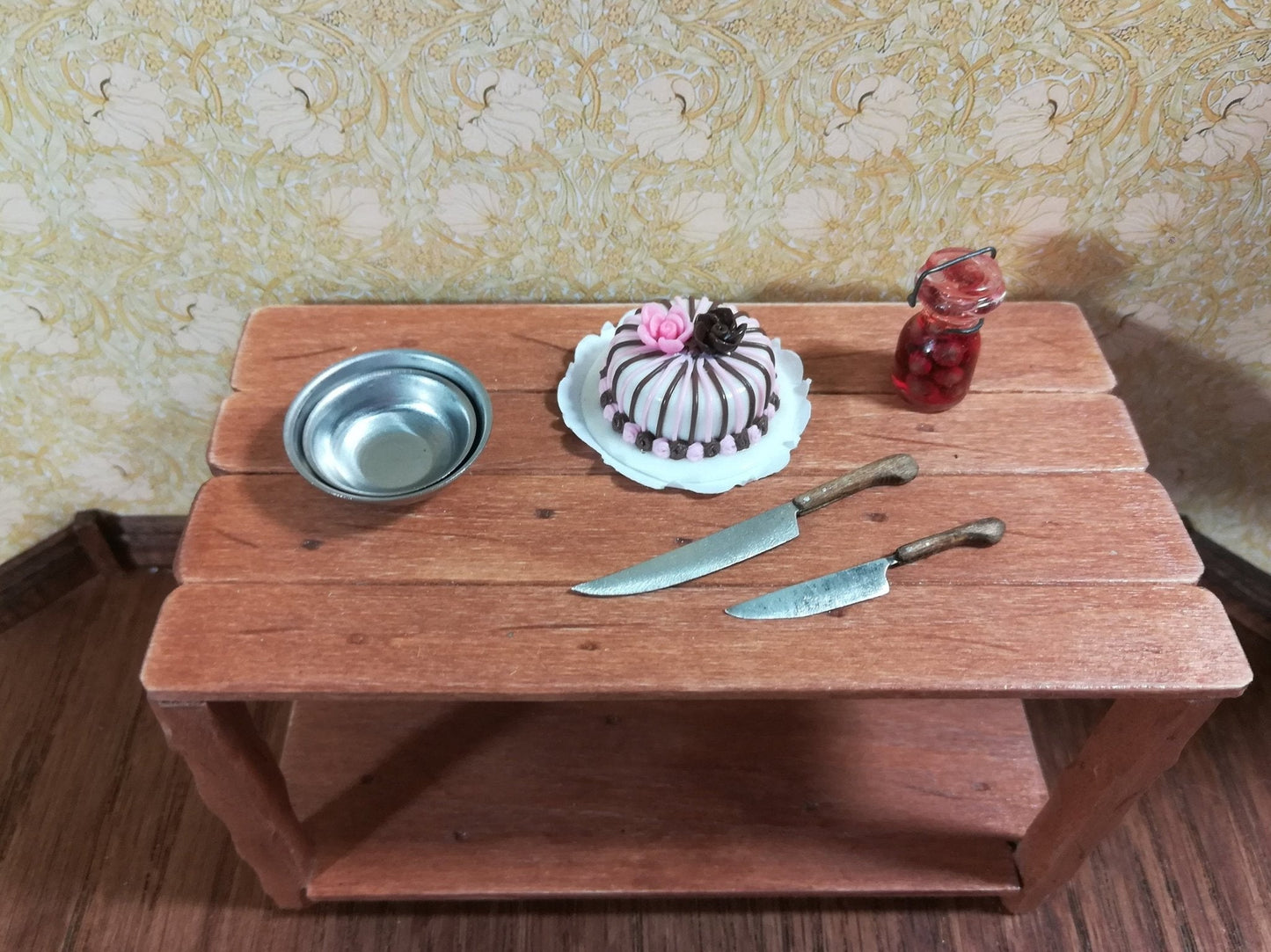 Dollhouse Miniature Kitchen Knives 2 Large Sir Thomas Thumb 1:12 Scale Knives - Miniature Crush