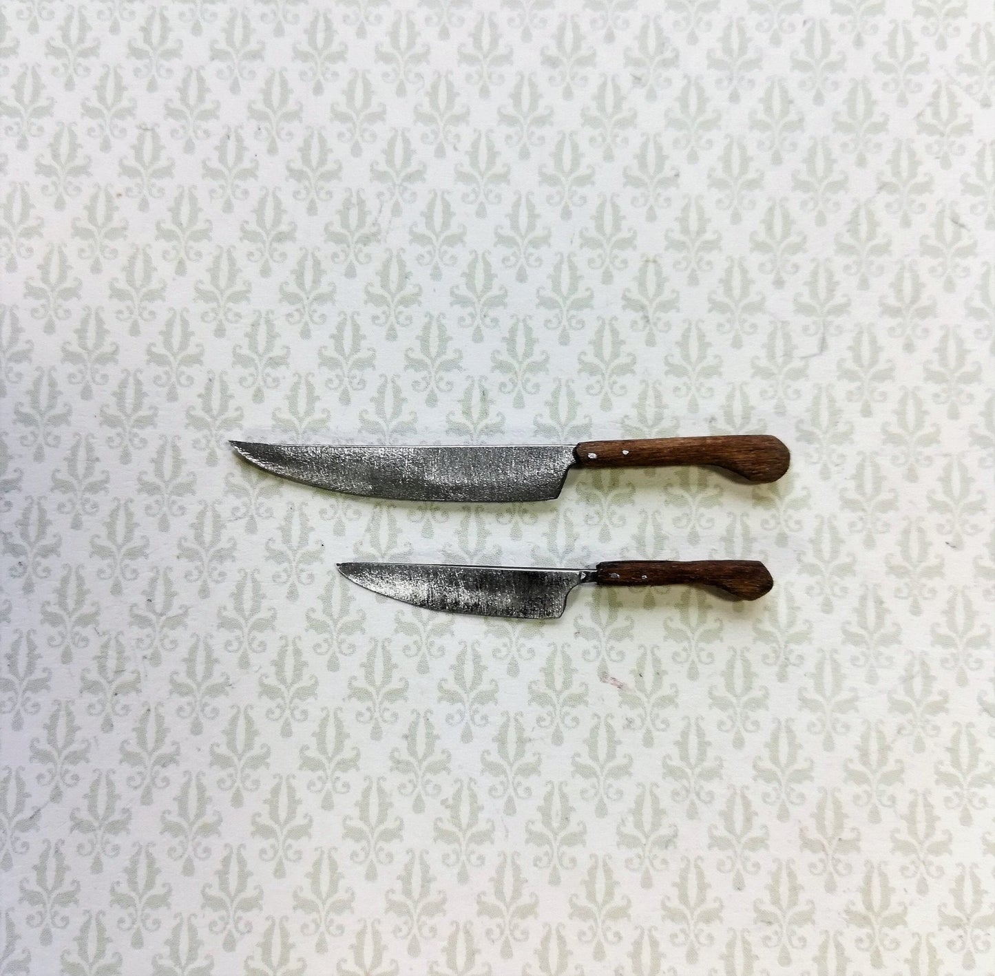 Dollhouse Miniature Kitchen Knives 2 Large Sir Thomas Thumb 1:12 Scale Knives - Miniature Crush