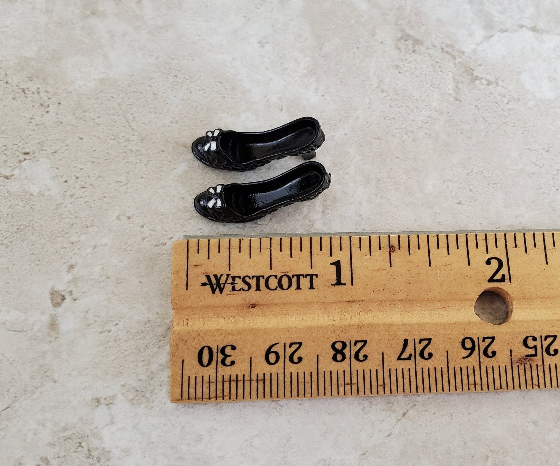 Dollhouse Miniature Ladies High Heel Shoes Pumps Black with Bow 1:12 Scale Metal - Miniature Crush