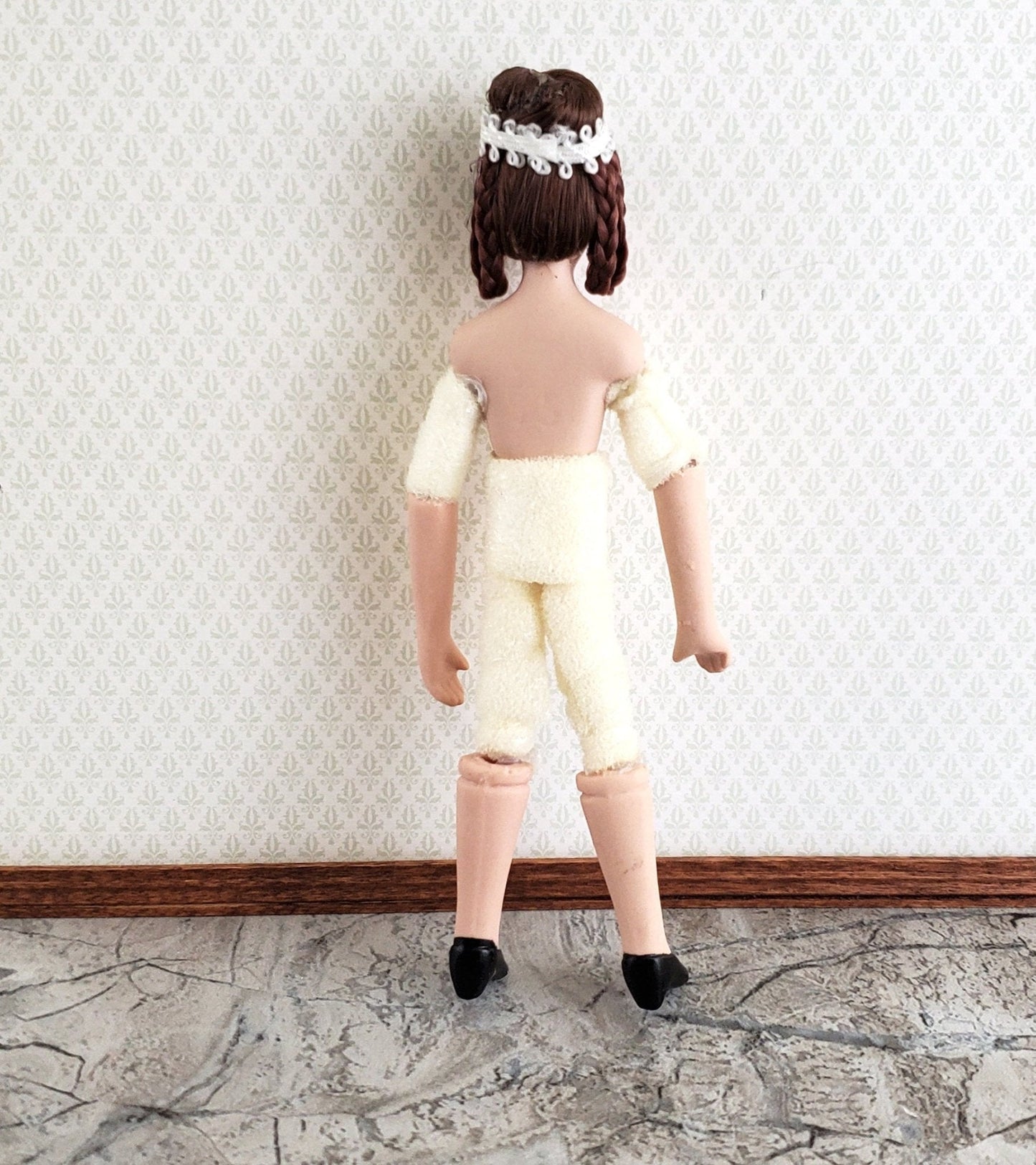 Dollhouse Miniature Porcelain Doll Undressed Female Mom Poseable 1:12 Scale - Miniature Crush