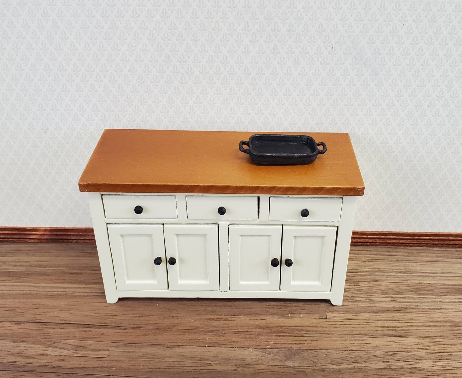 Dollhouse Miniature Roasting Pan Cast Iron Look Painted Metal 1:12 Scale Kitchen - Miniature Crush