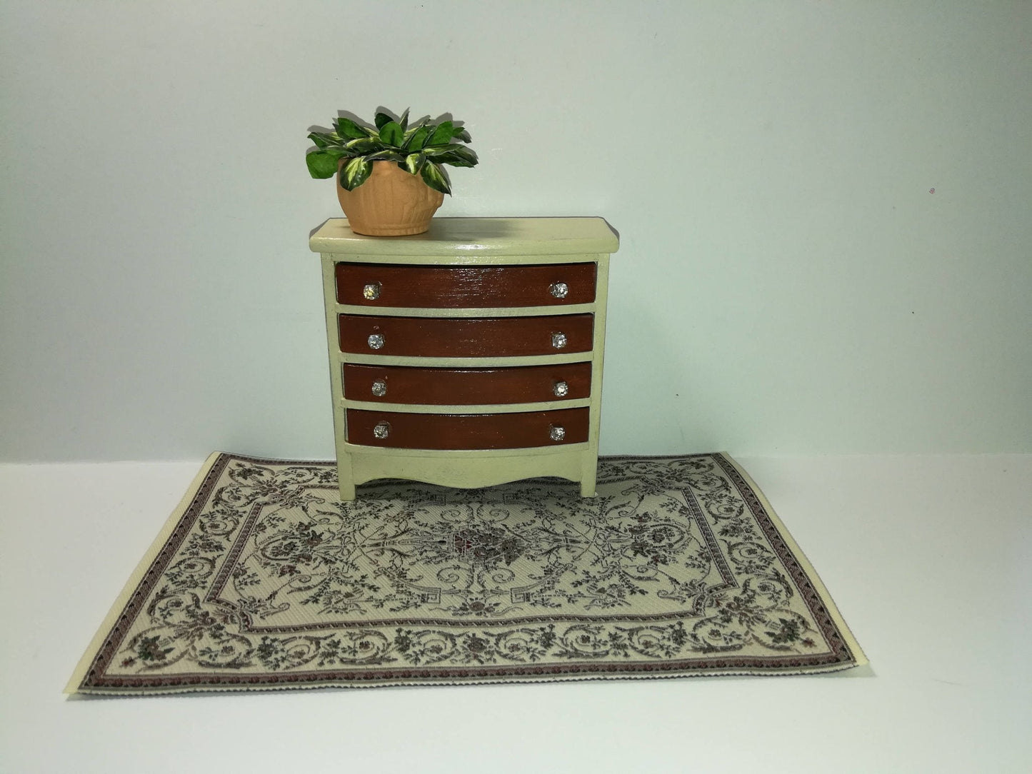 Dollhouse Miniature Rug Cream & Brown 7" x 4 3/8" Woven Fabric 1:12 Scale - Miniature Crush