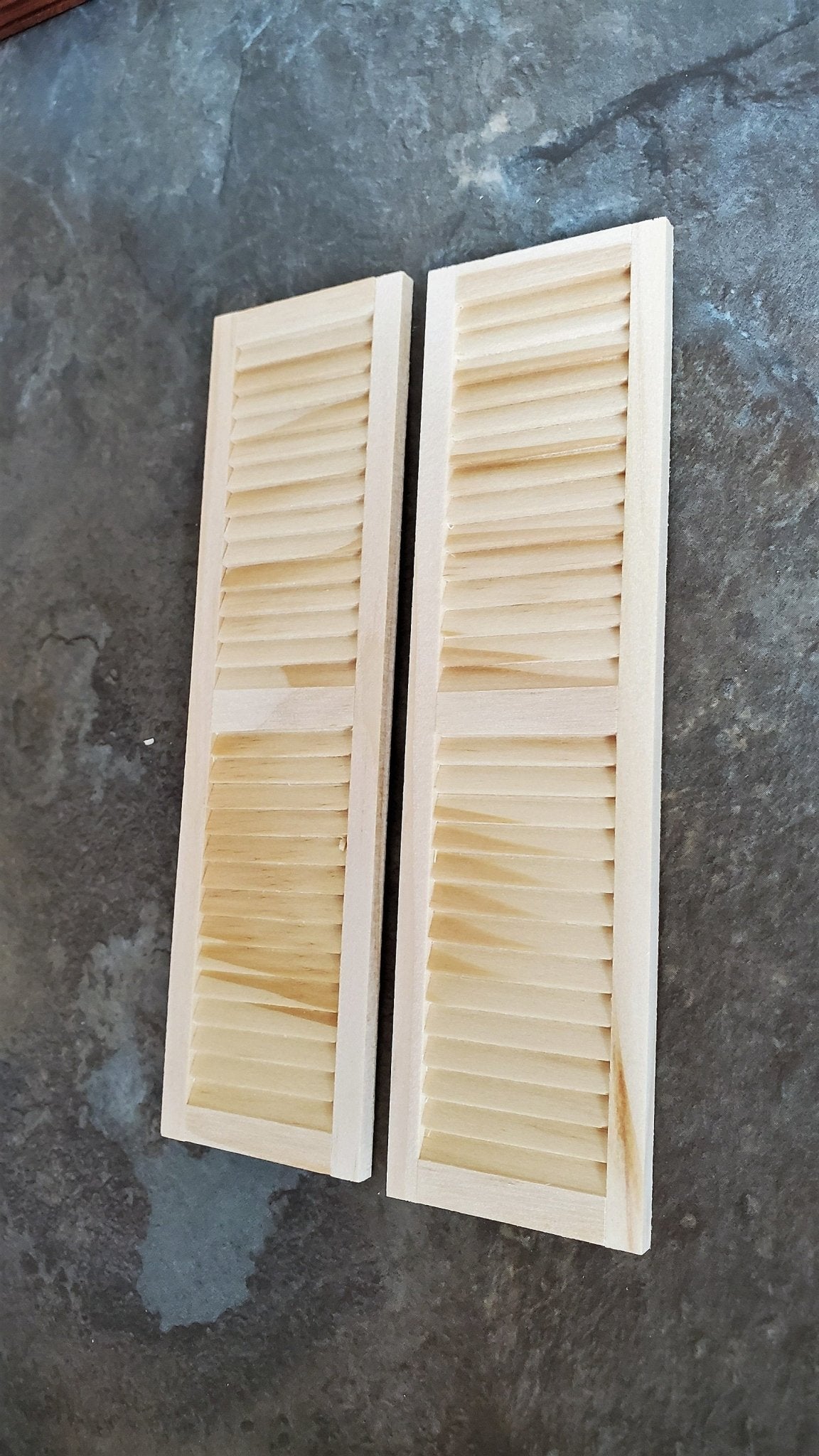 Dollhouse Miniature Shutters Louvered 1 Pair Unfinished Wood 1:12 Scale 5 1/8" HW5019 - Miniature Crush