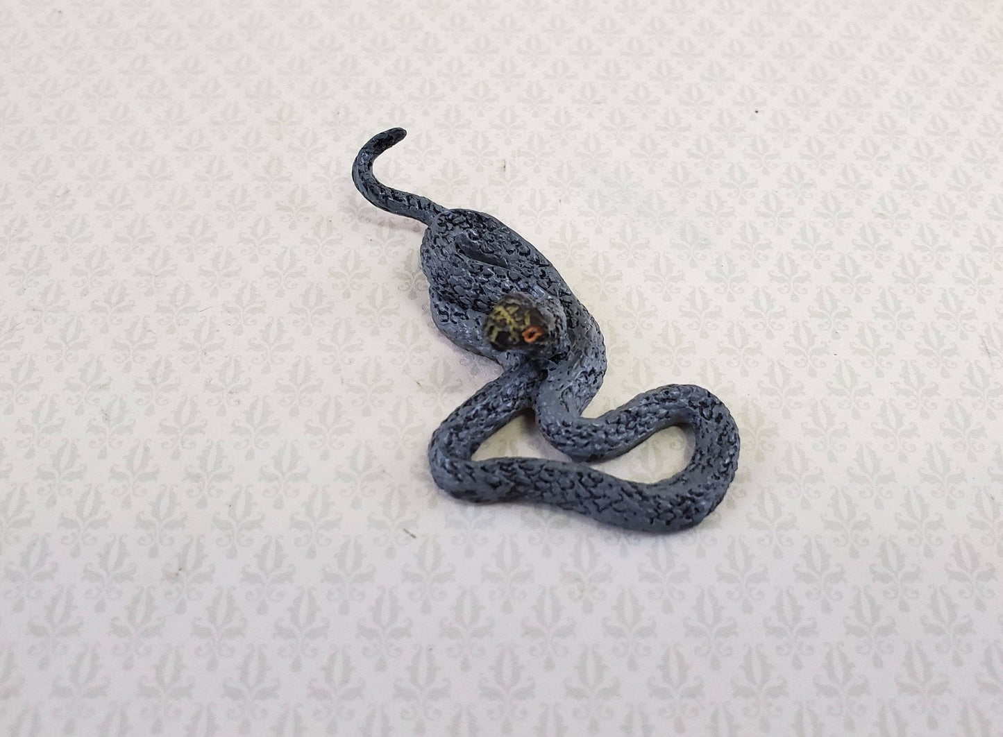 Dollhouse Miniature Snake Monocled Cobra 1:12 Scale Pet Animal Falcon Minis - Miniature Crush