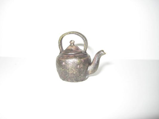 Dollhouse Miniature Stove Kettle Large Faux Cast Iron for 1:12 scale house - Miniature Crush