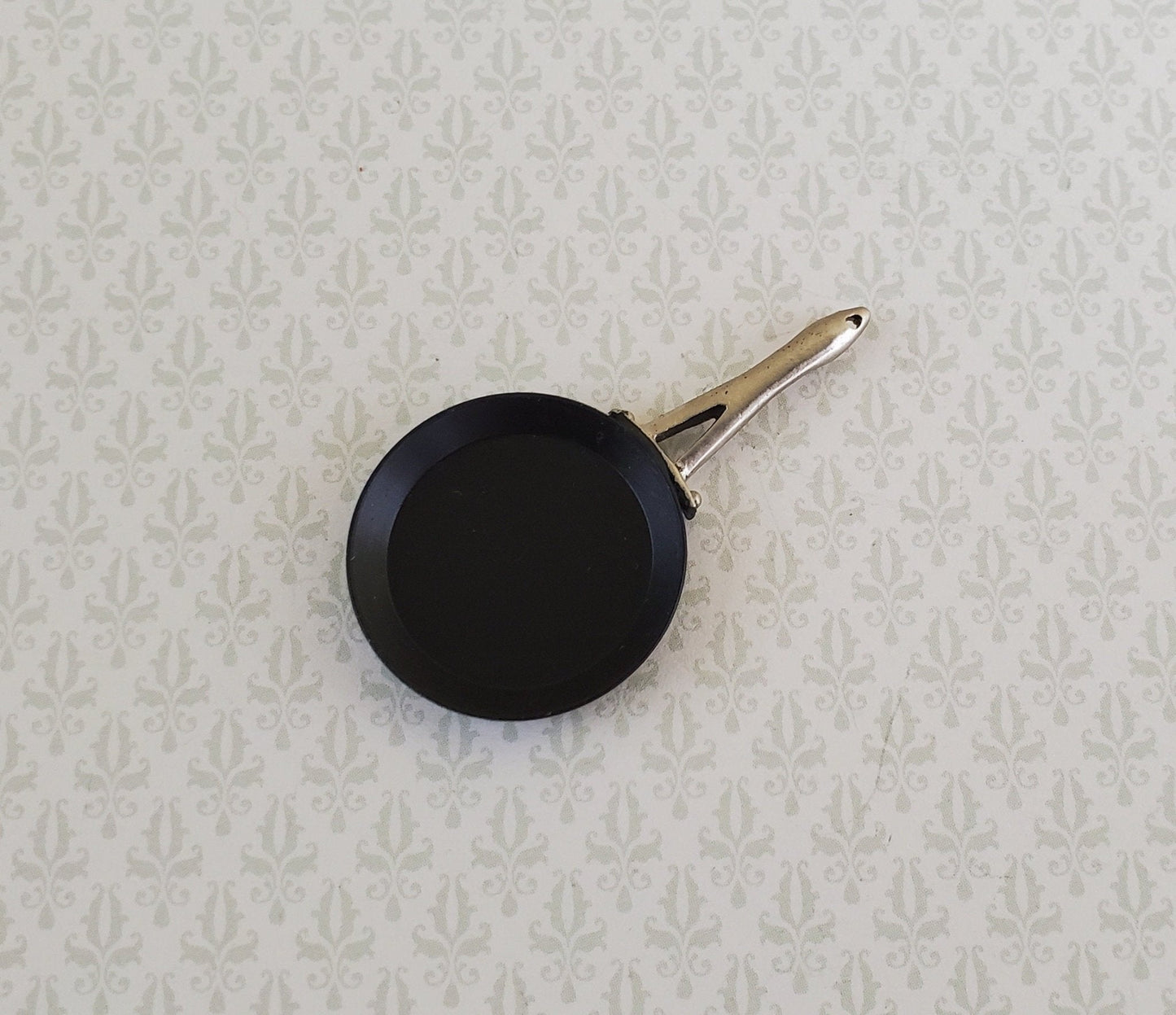 Dollhouse Miniature Teflon Pan Round Black Medium Size 1:12 Scale Modern Kitchen - Miniature Crush