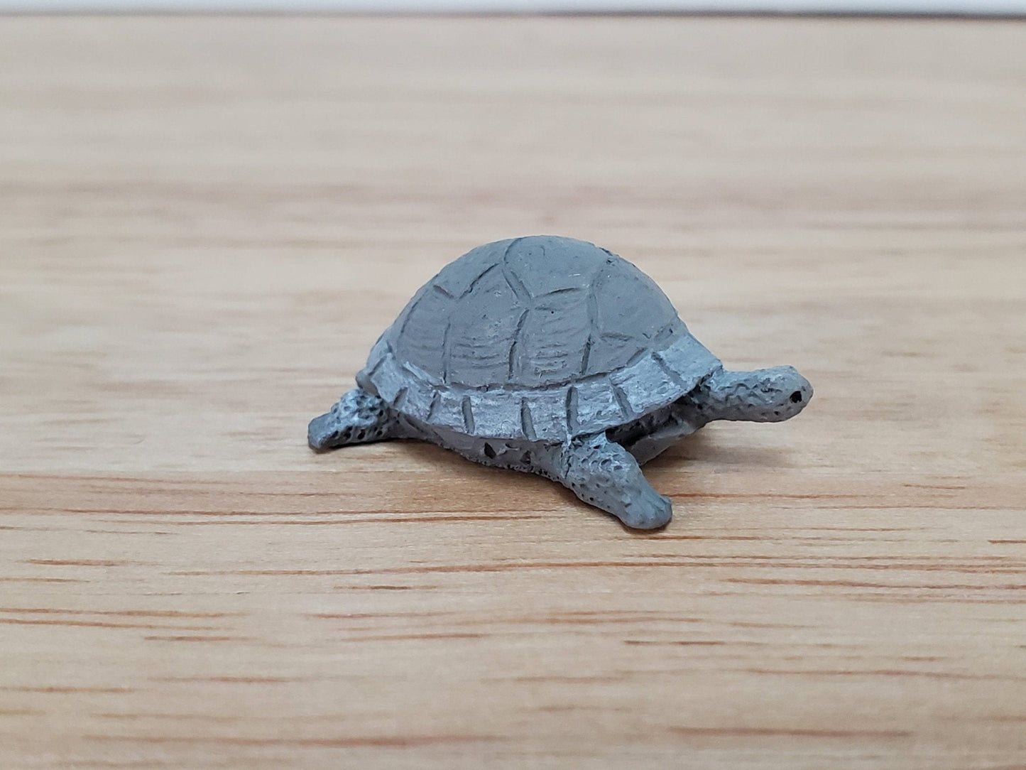 Dollhouse Miniature Tortoise Turtle 1:12 Scale Reptile Pet Resin - Miniature Crush