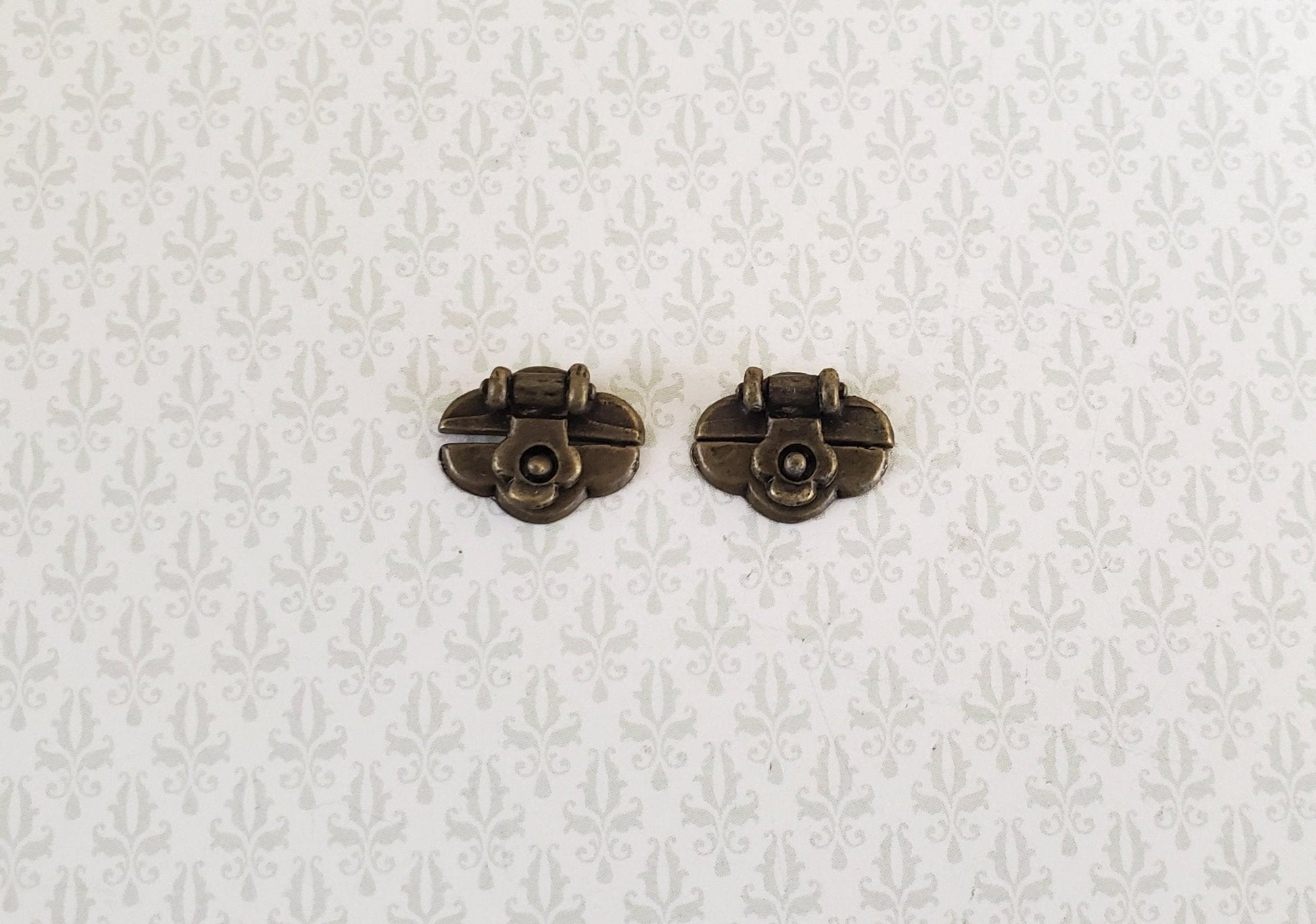 Dollhouse Miniature Trunk Lock 2 Sets Antique Brass Style 1:12 Scale Accessory - Miniature Crush