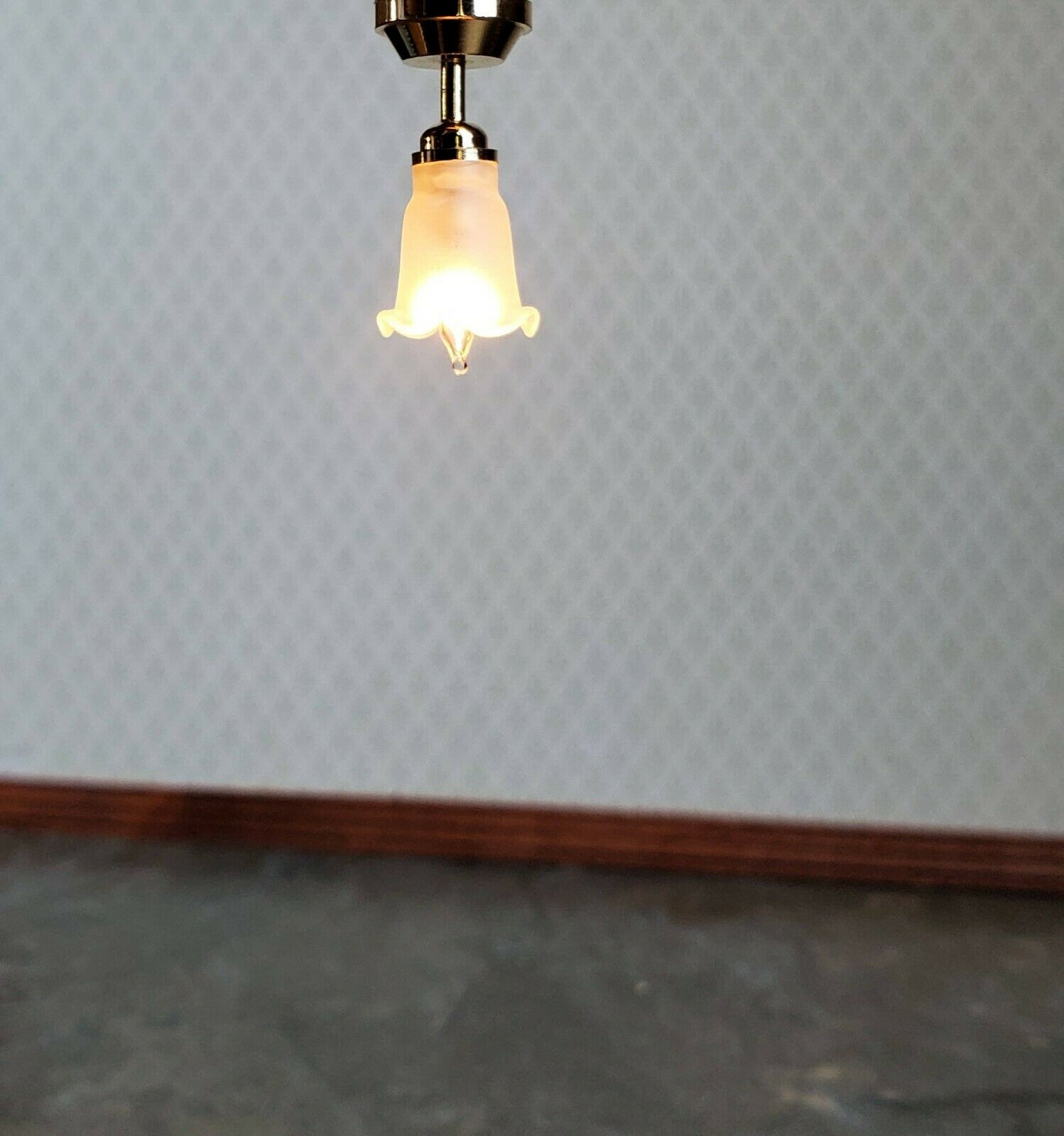 Dollhouse Miniature Tulip Ceiling Light Small Hanging Electric 1:12 Scale 12v - Miniature Crush