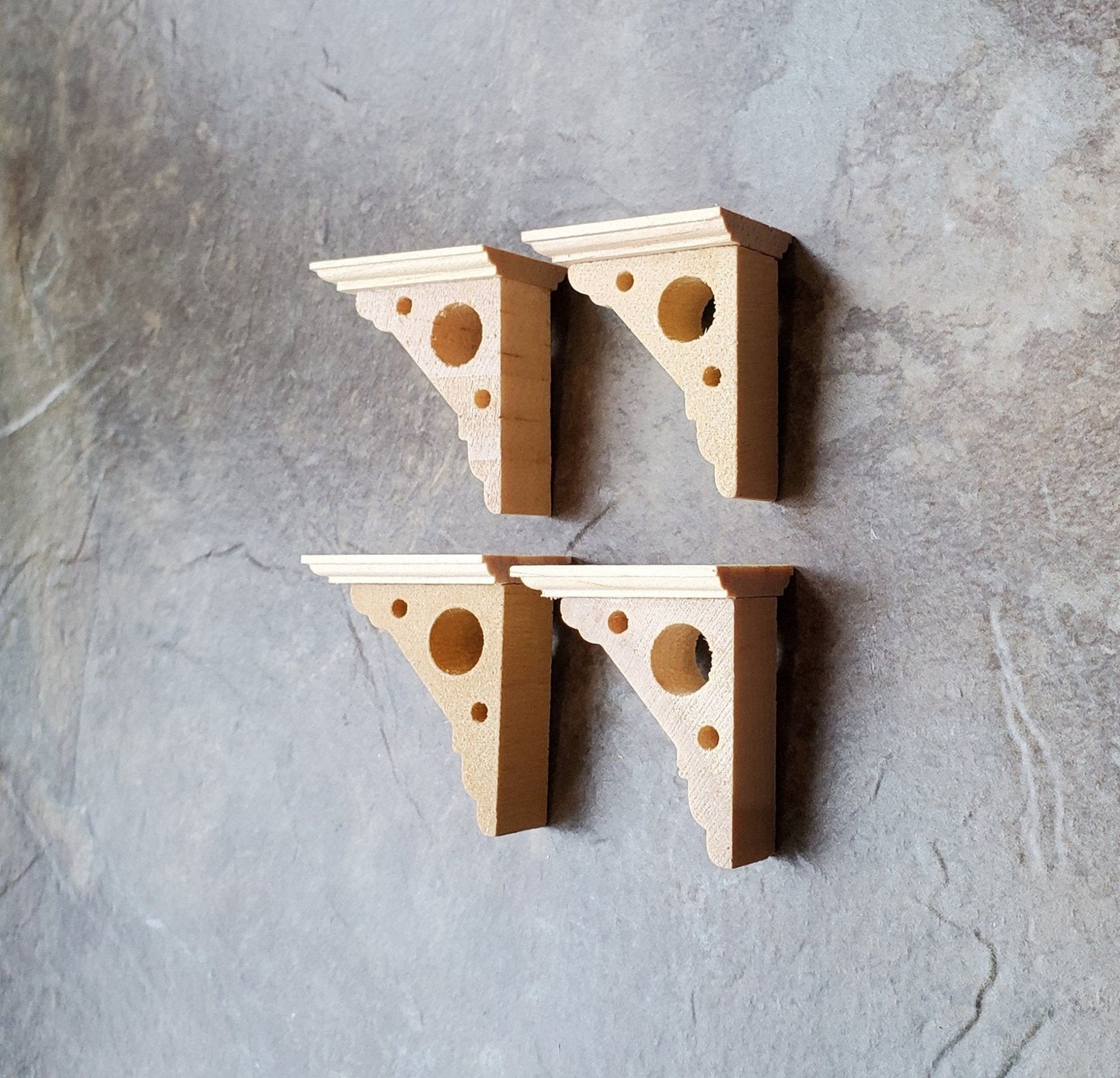 Dollhouse Miniature Wood Corbels or Brackets Houseworks 1:12 Scale Set of 4 - Miniature Crush