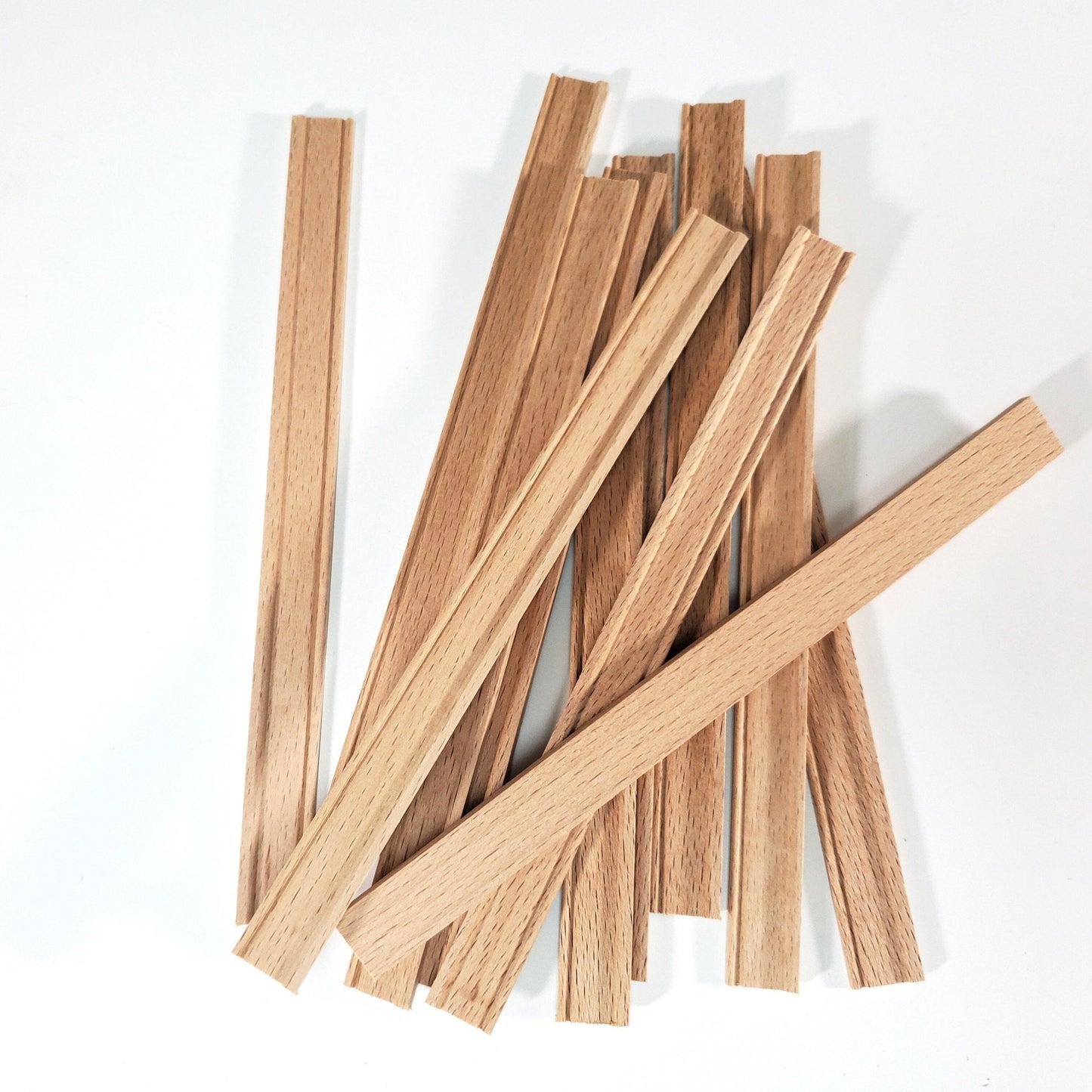 Dollhouse Miniatures Baseboard Trim 6" x12 Scrap Pieces 1:12 Scale 70298 - Miniature Crush