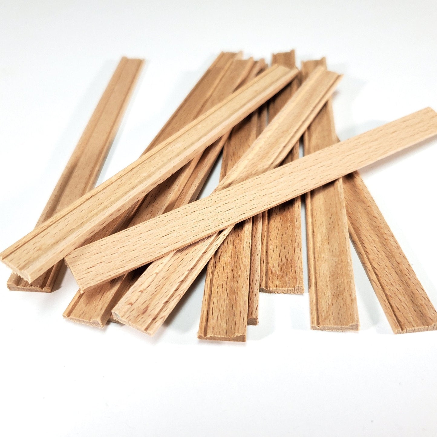 Dollhouse Miniatures Baseboard Trim 6" x12 Scrap Pieces 1:12 Scale 70298 - Miniature Crush