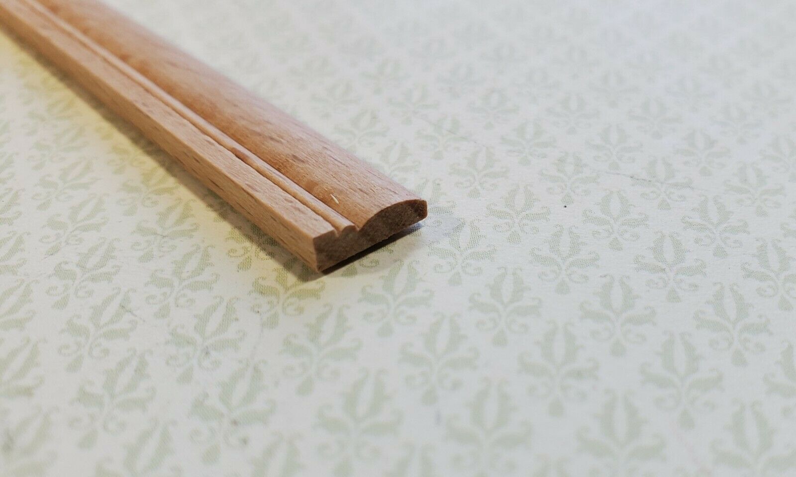 Dollhouse Miniatures Baseboard Trim Molding 3/8" wide x 14" long 1:12 Scale - Miniature Crush