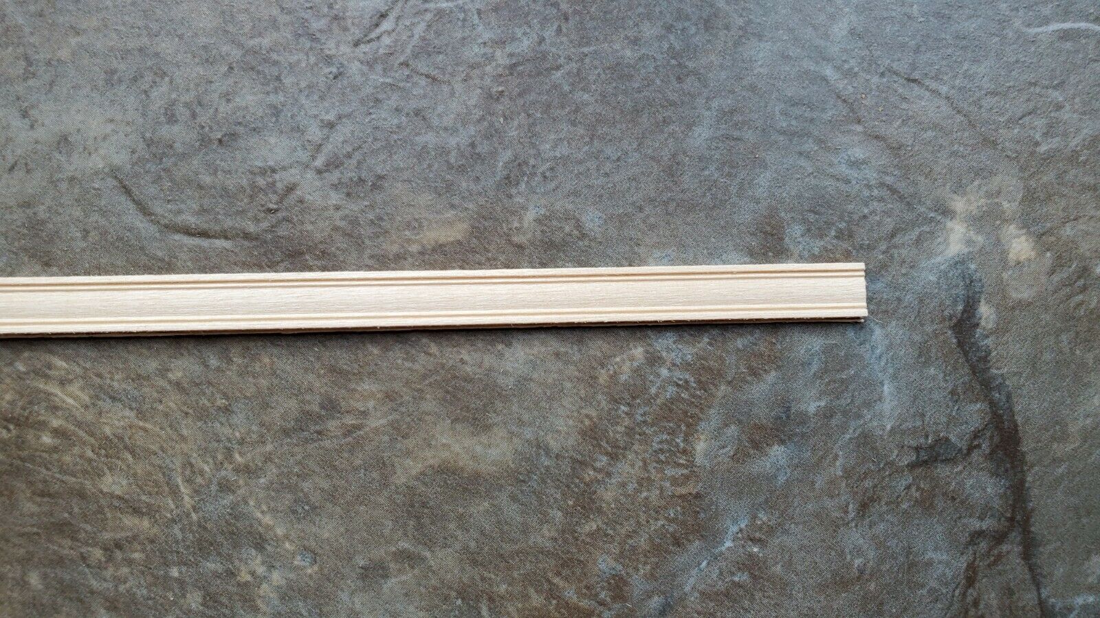 Dollhouse Miniatures Chair Rail or Trim Molding 1/4" wide x 18" long 1:12 Scale - Miniature Crush