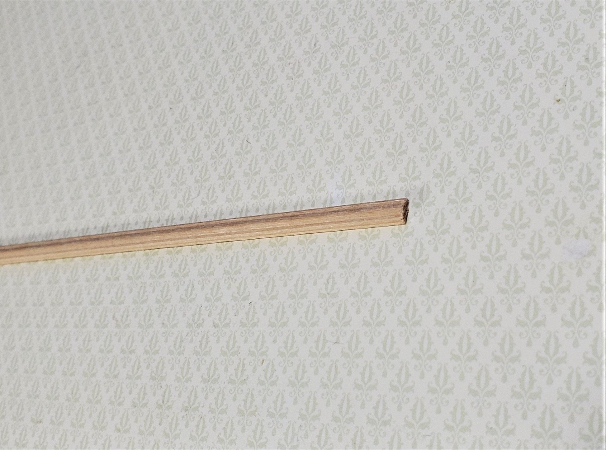 Dollhouse Miniatures Chair Rail or Trim Molding 3/16" wide x 14" long 1:12 Scale - Miniature Crush