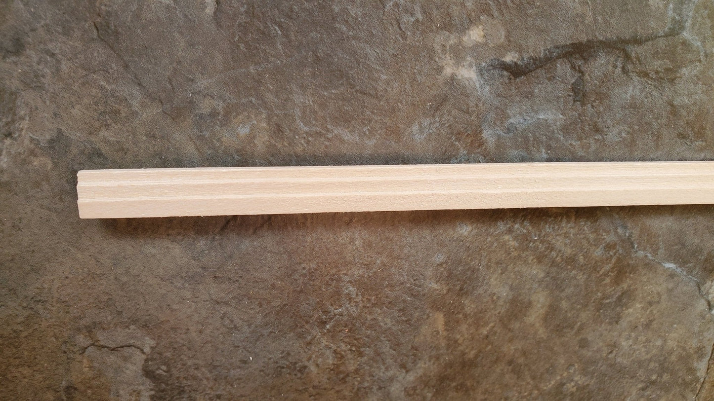 Dollhouse Miniatures Crown Molding Trim Cornice 3/8" wide x 18" long 1:12 Scale - Miniature Crush