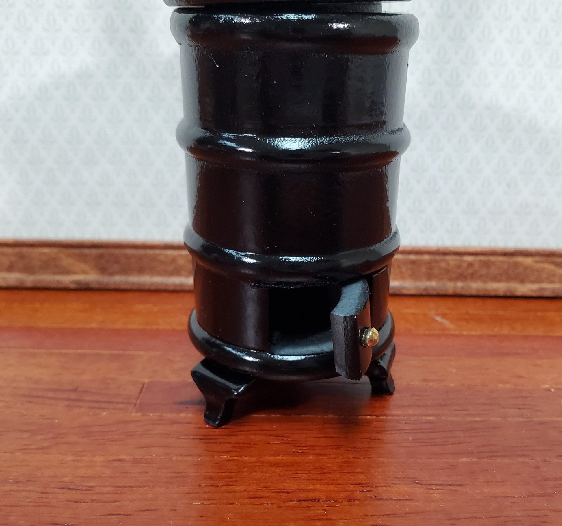 Dollhouse Parlor Stove Round Wood Heating 1:12 Scale Miniature Furniture - Miniature Crush