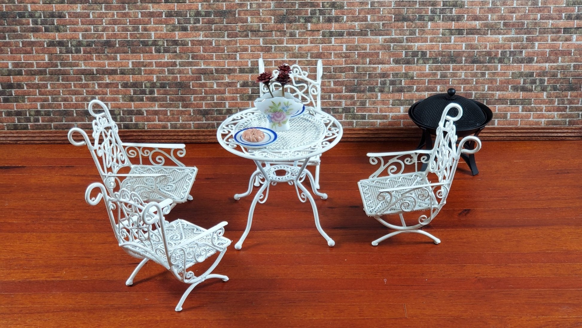 Dollhouse Patio Set White Metal Table 4 Chairs 1:12 Scale Fairy Garden Bistro - Miniature Crush