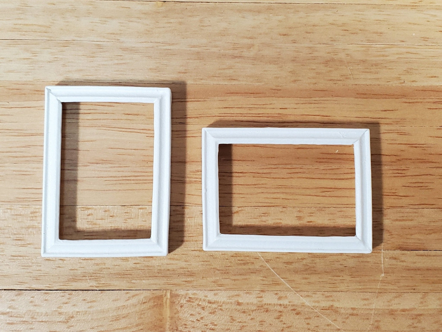 Dollhouse Picture Frame Set of 2 Small White for Paintings 1:12 Scale Miniatures - Miniature Crush