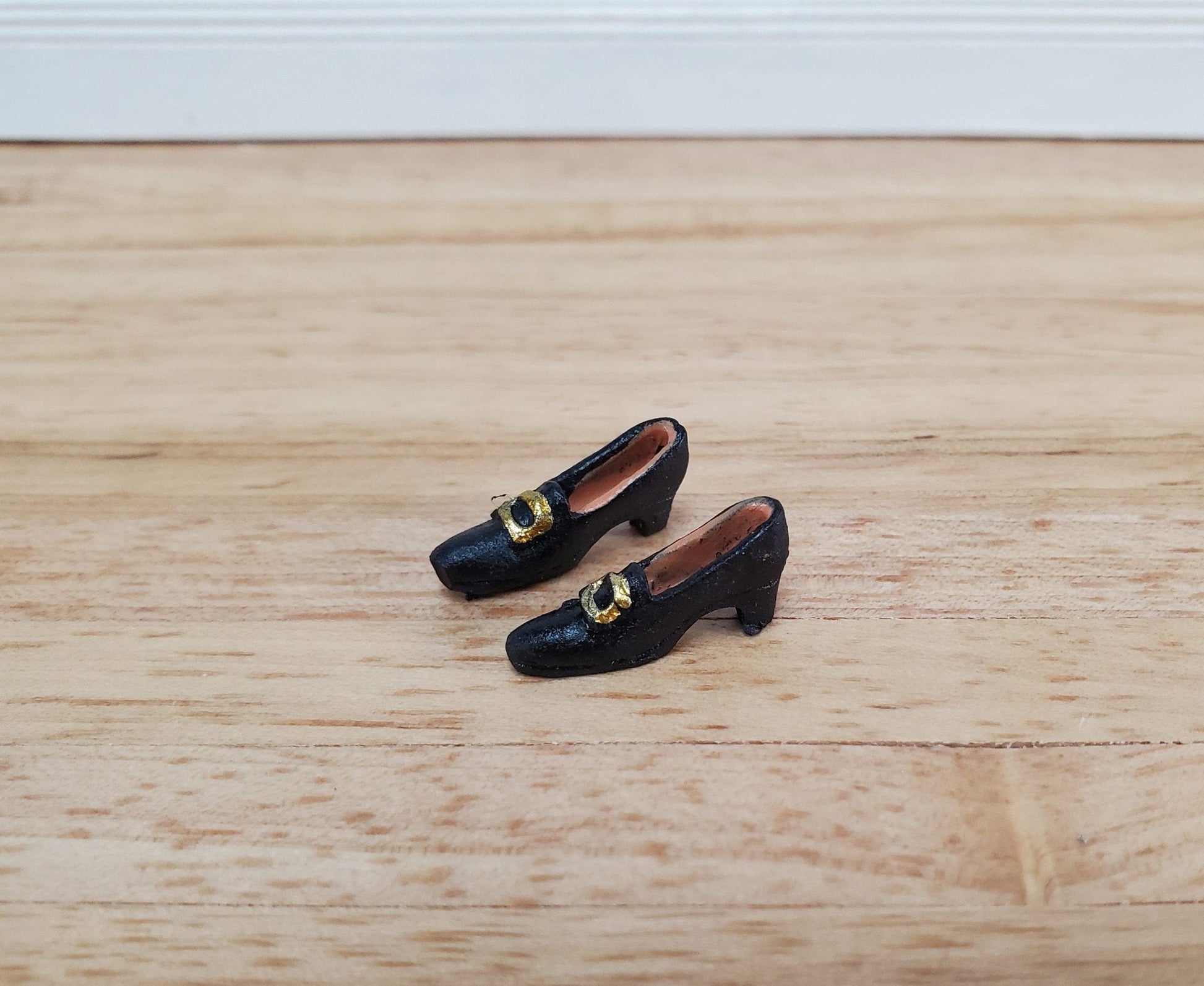 Dollhouse Shoes Pumps Black with Gold Buckles Cast Resin 1:12 Scale Miniature - Miniature Crush