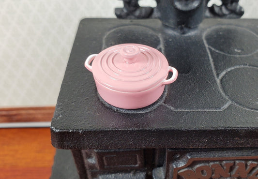 Dollhouse Small Dutch Oven Pot with Removeable Lid Pink 1:12 Scale Miniature - Miniature Crush