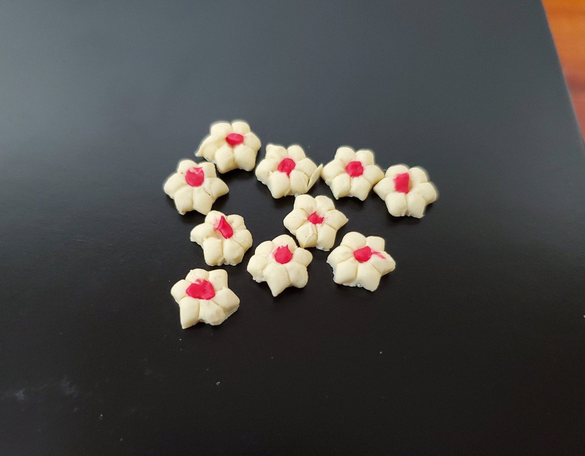Dollhouse Star Cookies Set of 10 1:12 Scale Miniatures Food Groceries - Miniature Crush