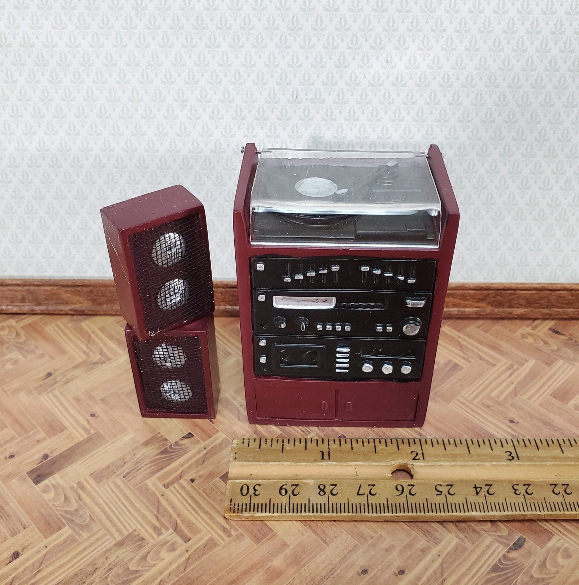Dollhouse Stereo System with Turntable Record Player Retro Style 1:12 Scale Resin - Miniature Crush