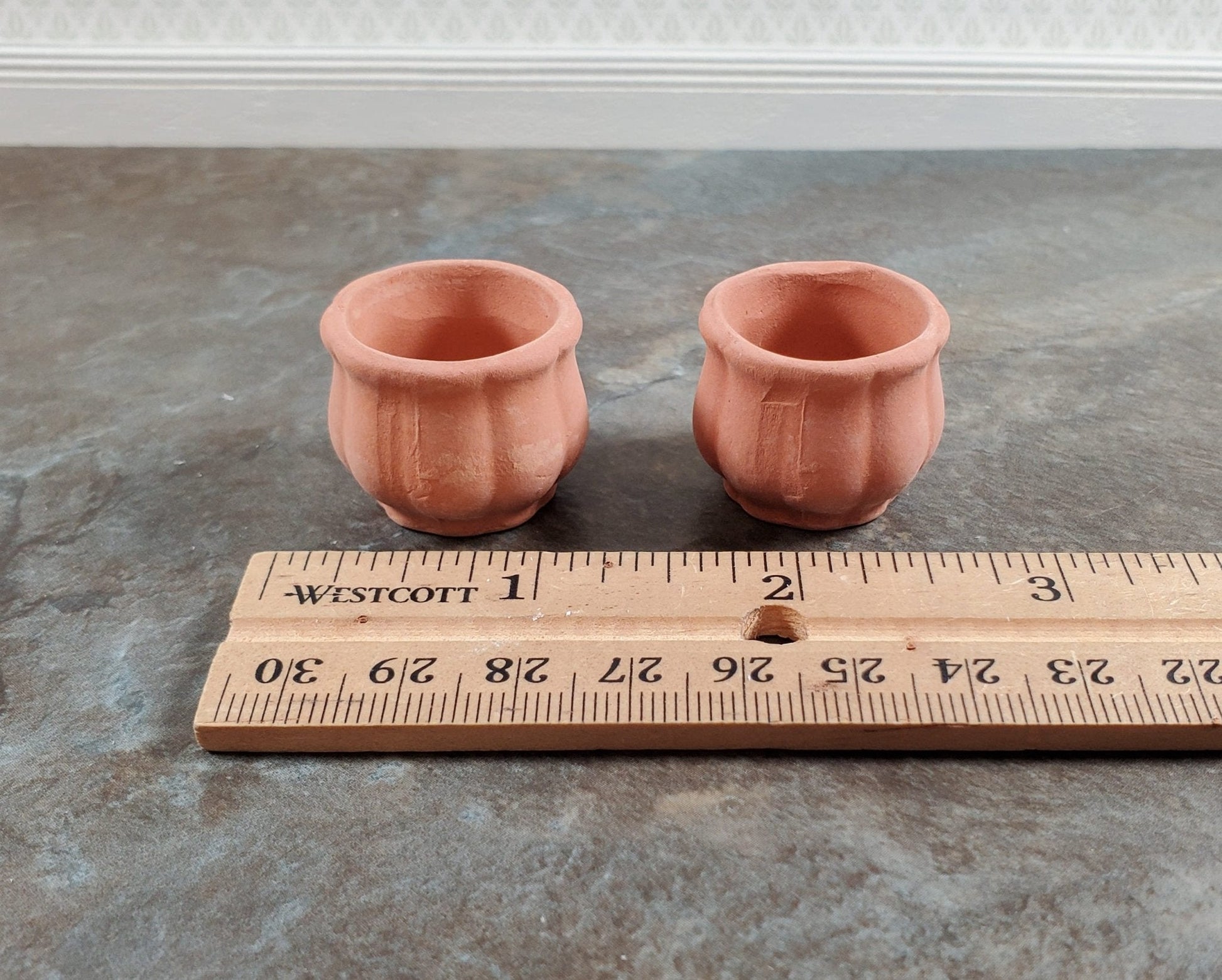 Dollhouse Terra Cotta Pots Urns Planters Set of 2 Unglazed Round 1:12 Scale - Miniature Crush