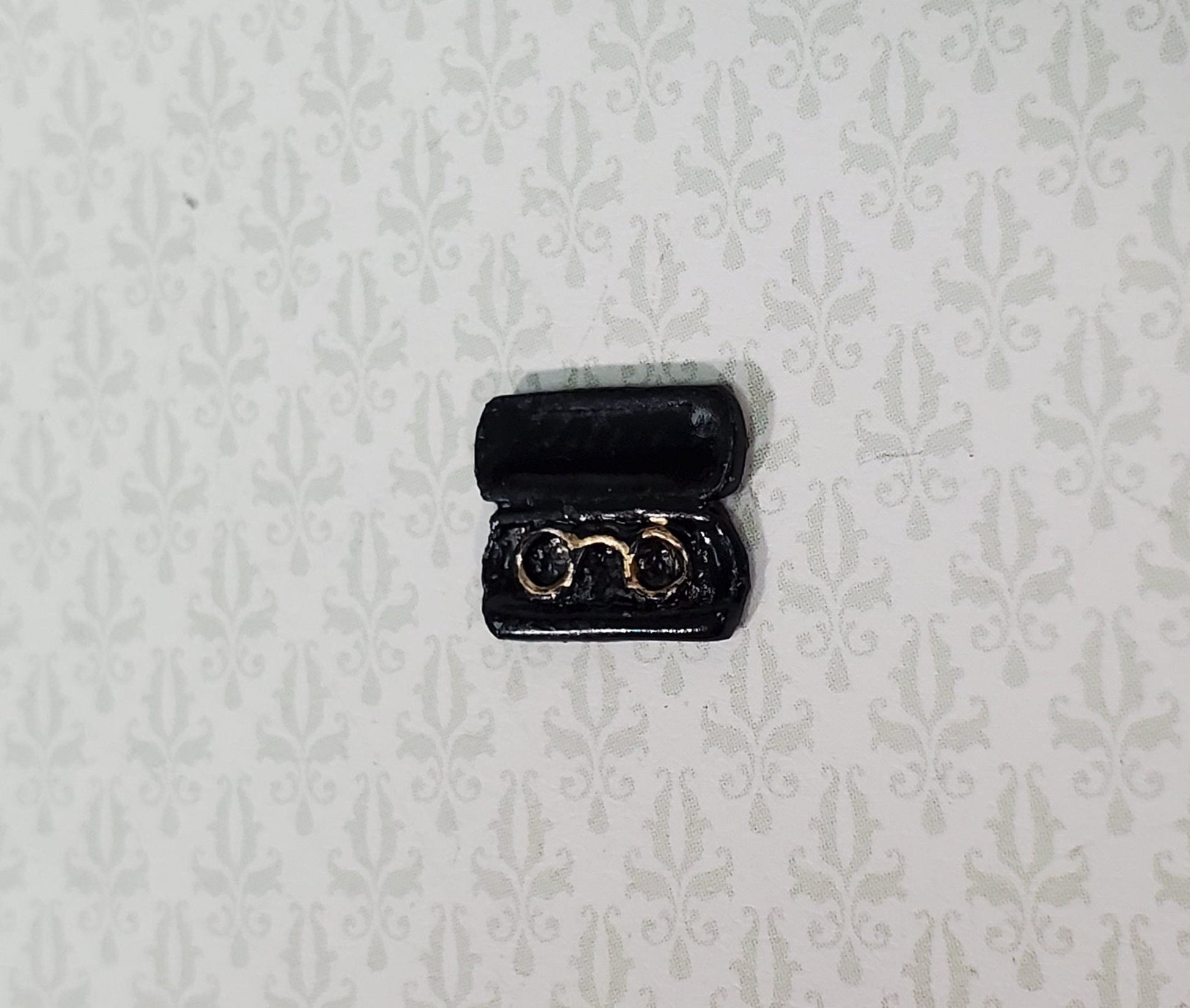 Dollhouse Tiny Glasses in Case Prince-nez Style 1:12 Scale Miniature Accessory - Miniature Crush