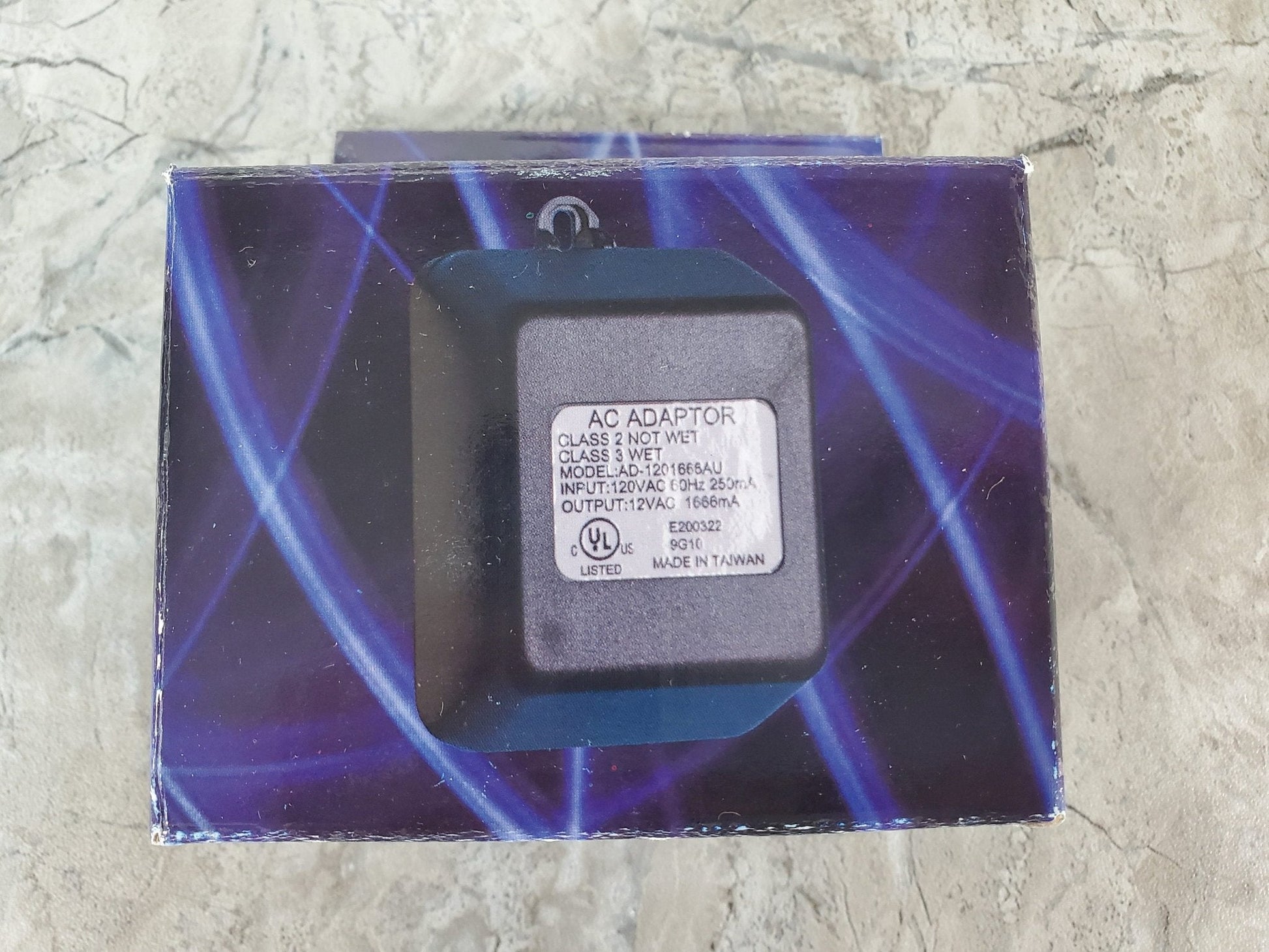 Dollhouse Transformer 20 Watt for Wiring 32 Bulb Capacity for Medium to Large Houses - Miniature Crush