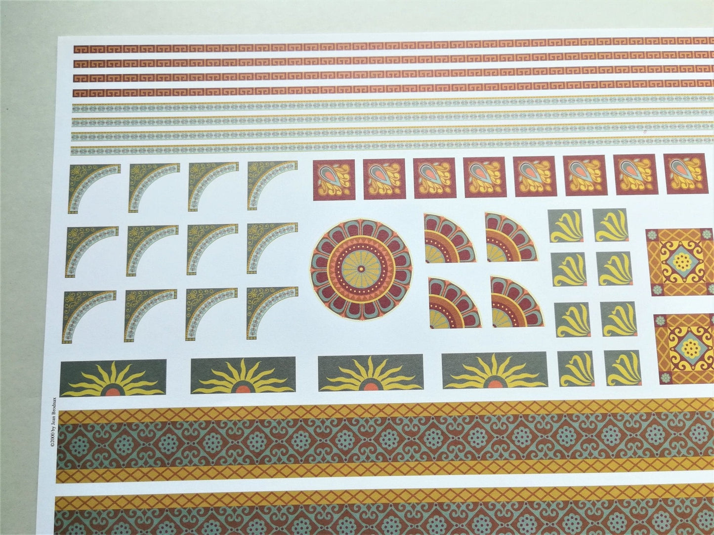 Dollhouse Wallpaper Miniature Brodnax Victorian Borders & Decoration 1:12 Scale - Miniature Crush