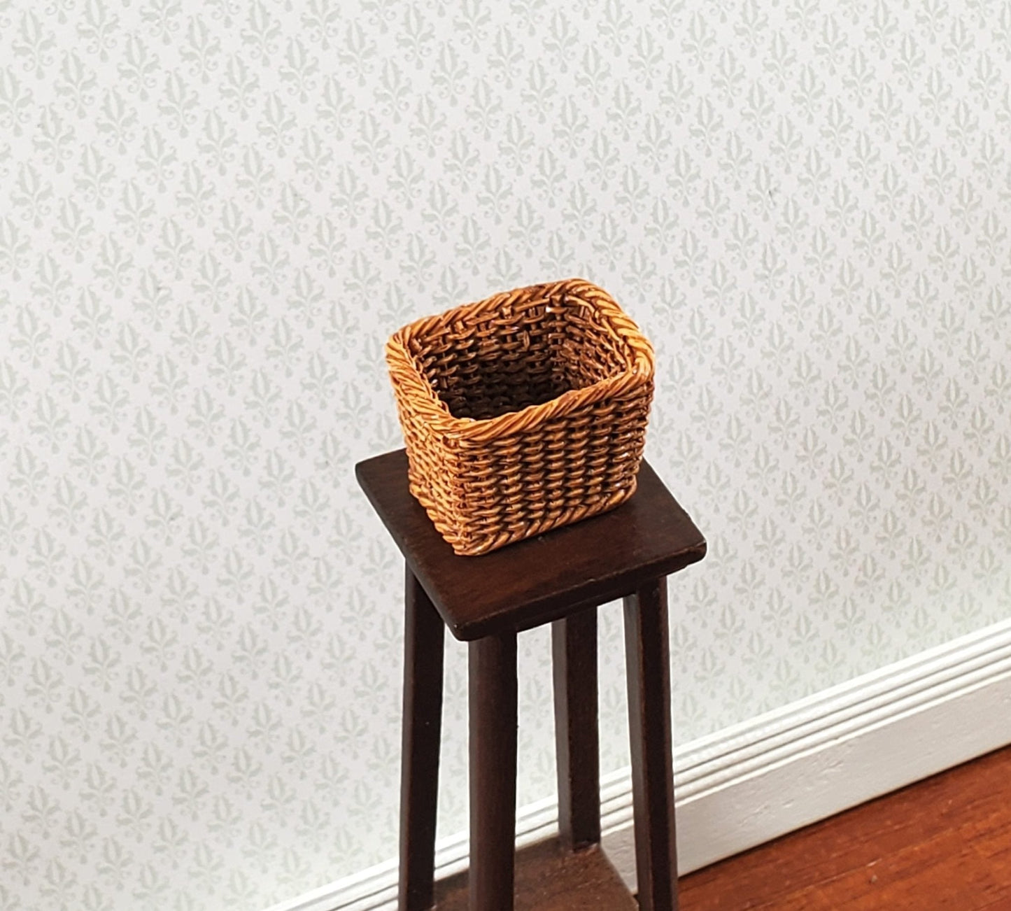 Dollhouse Wicker Style Basket Square 1:12 Scale Miniature Decor Accessories - Miniature Crush