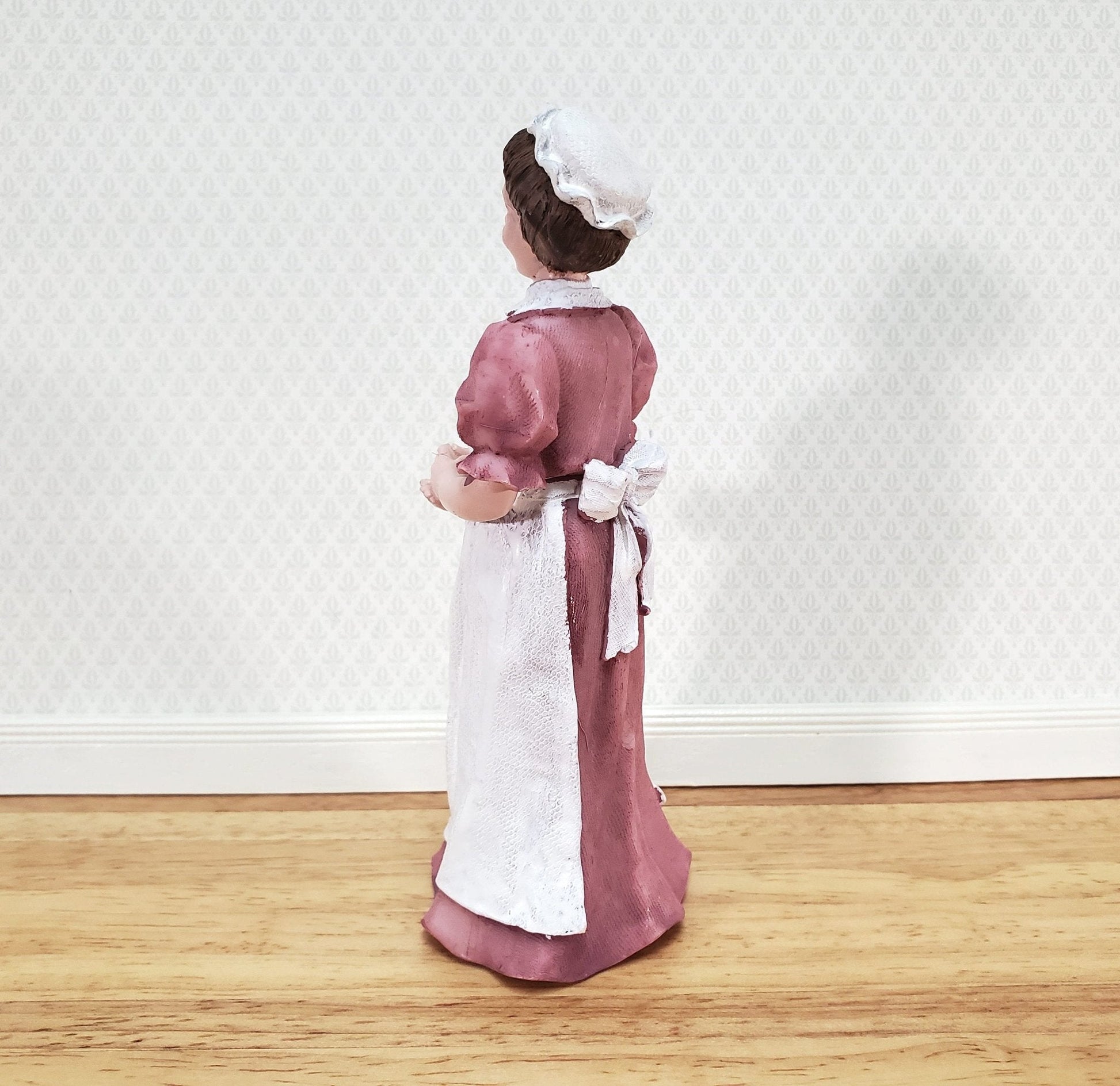 Dollhouse Woman Maid Cook Housekeeper with Apron 1:12 Scale Miniature Resin - Miniature Crush