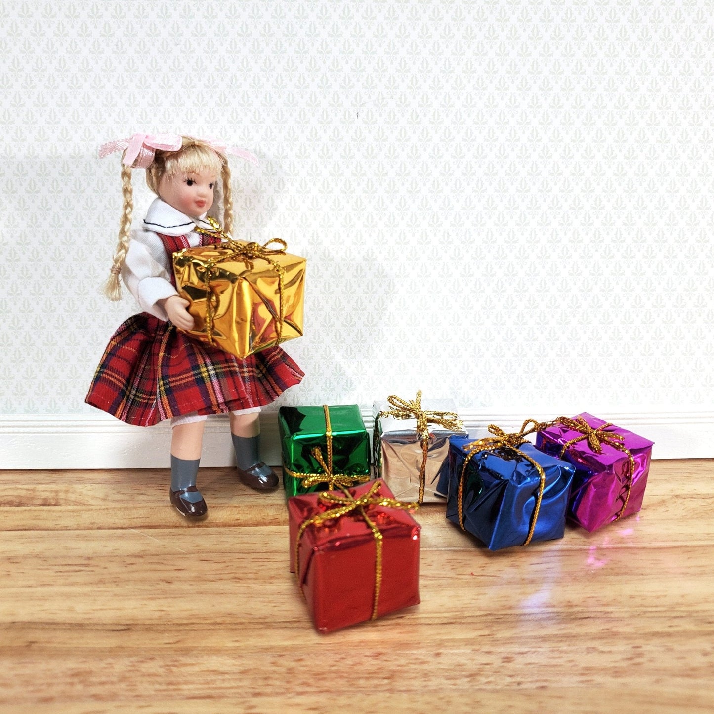 Dollhouse Wrapped Gifts Presents Foil Paper x6 LARGE Miniature Christmas - Miniature Crush