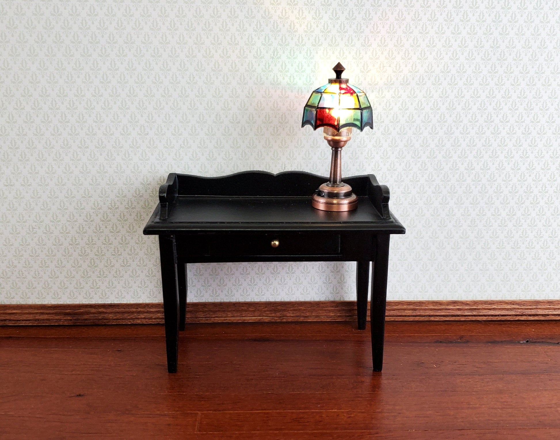 Dollhouse Miniature LED Battery Light Table Lamp Stained Glass Style Bronze Base 1:12 Scale