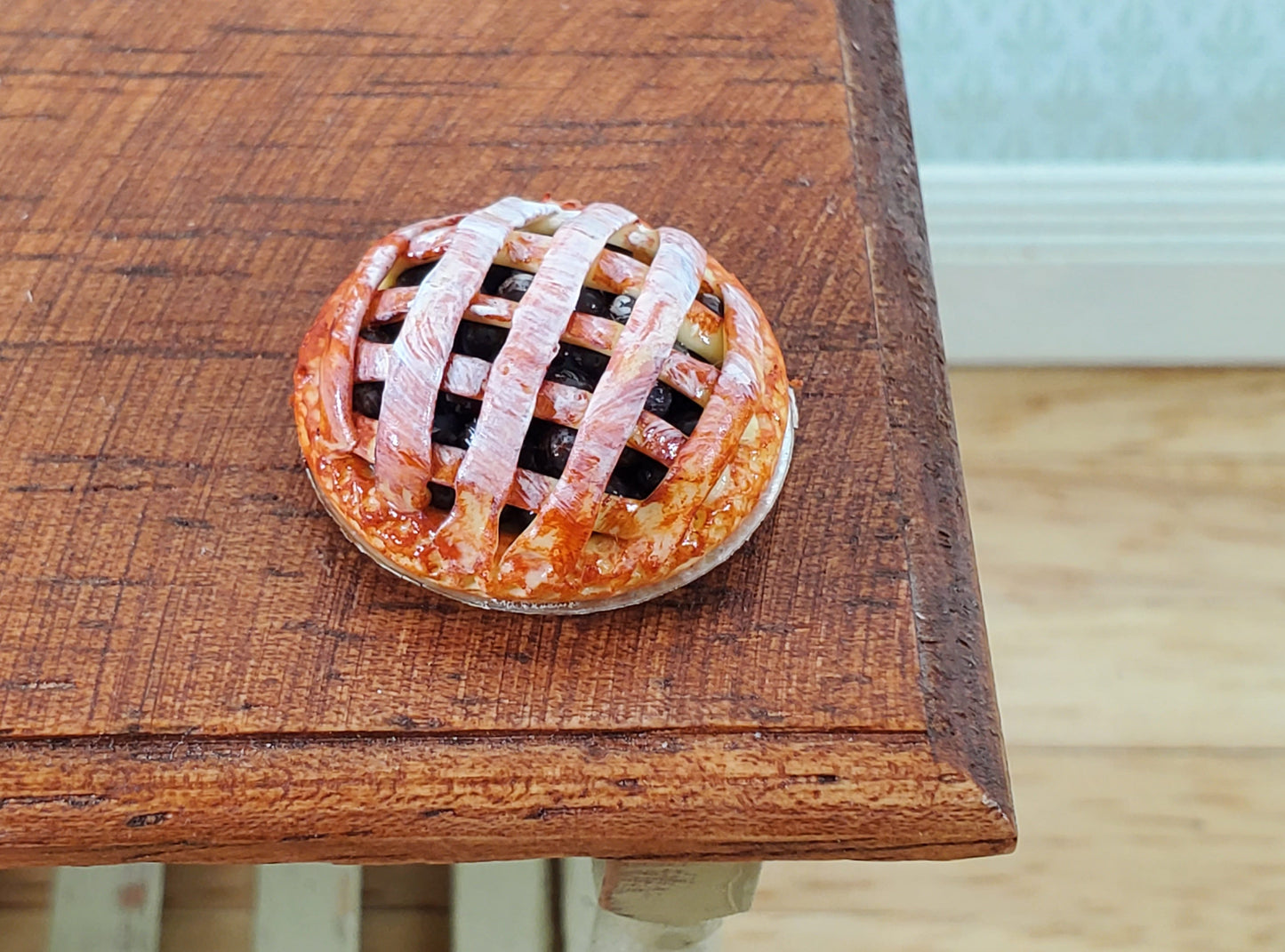 Dollhouse Blueberry Pie in Metal Tin 1:12 Scale Miniature Kitchen Food Bakery