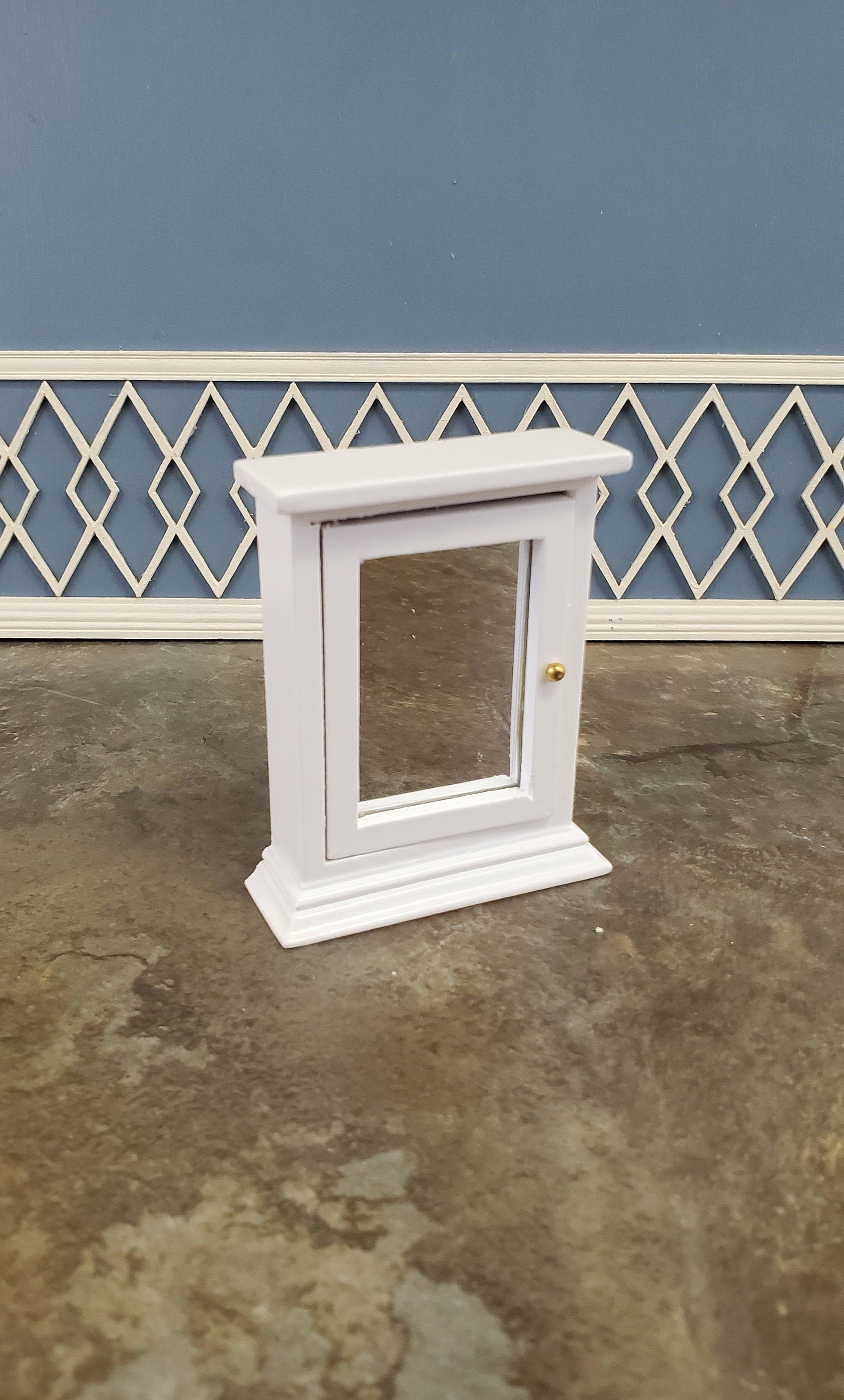 Dollhouse Miniature Medicine Cabinet Hanging White Shelf with Mirror 1:12 Scale Bathroom