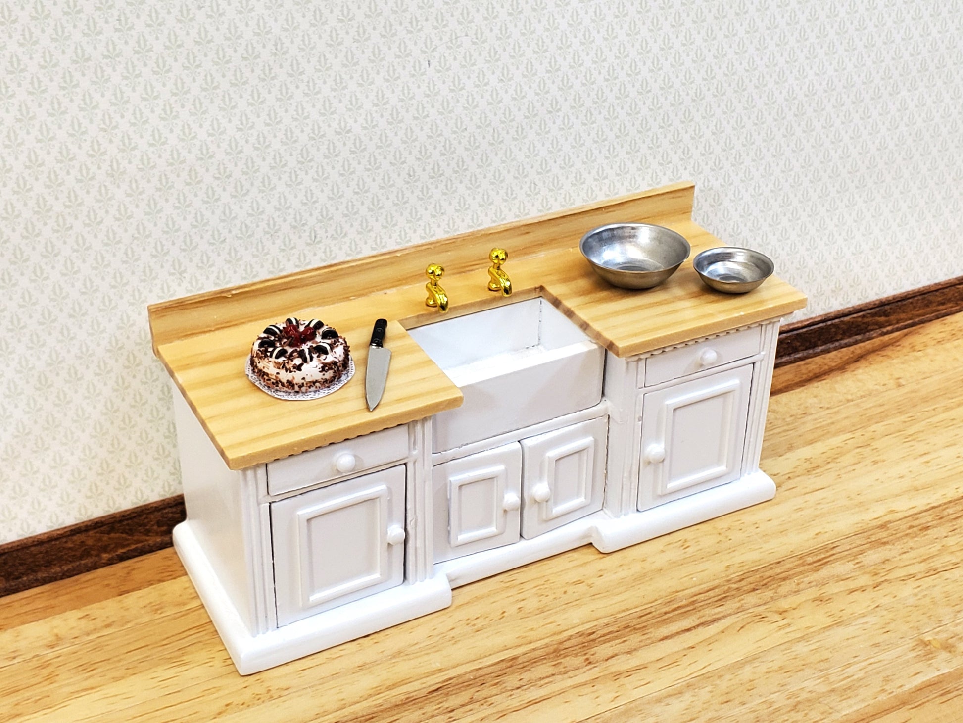 Dollhouse Kitchen Sink Cabinet 1:12 Scale Miniature in White Farmhouse Style