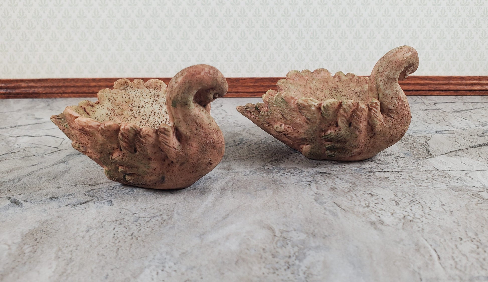 Dollhouse Swan Flower Planters x2 Large by Falcon Miniatures 1:12 Sale A4010GA